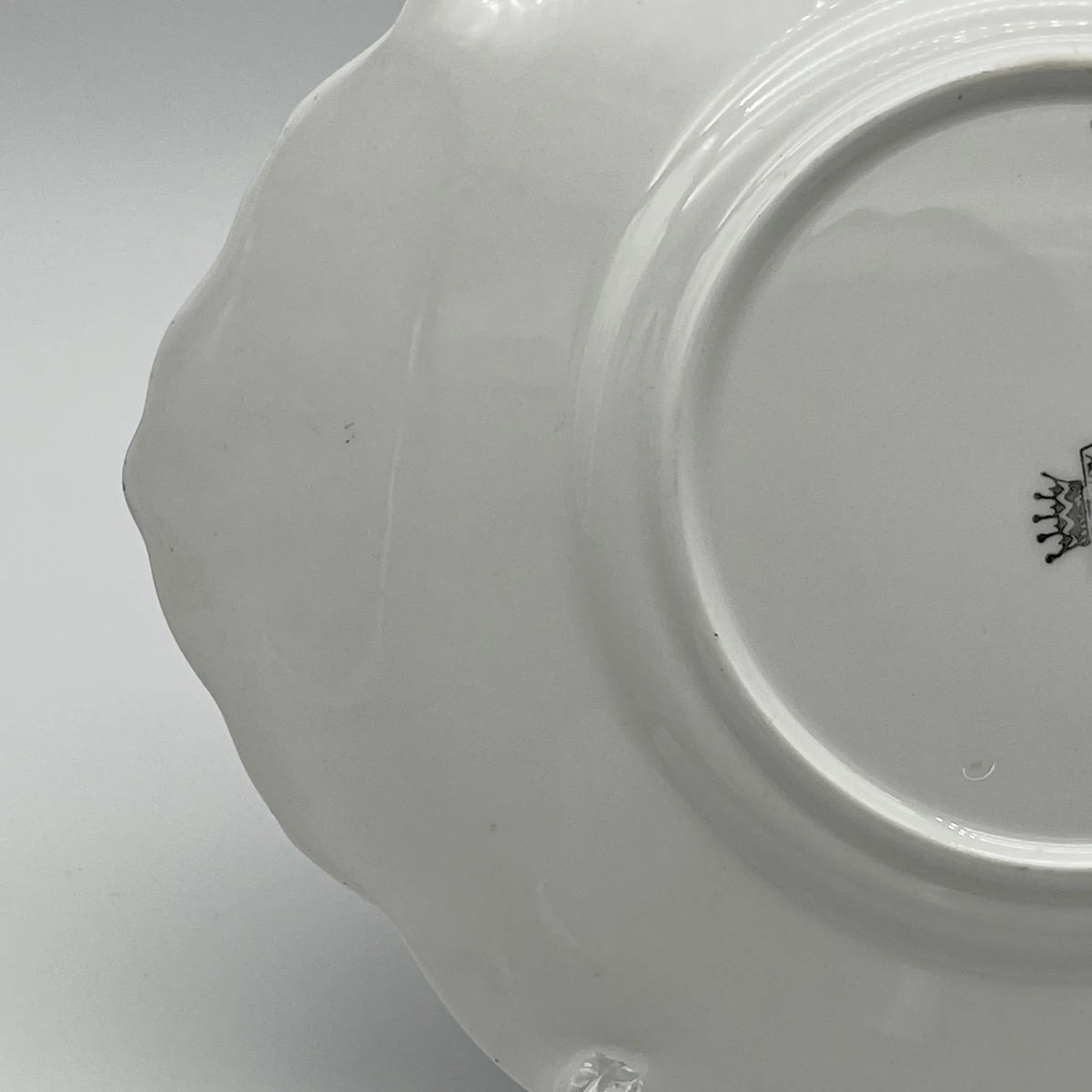 SALISBURY（索尔兹伯里）/蛋糕盘（小碟子）/ 1940年代后期~ 1950年代左右/ Bone China /英国/ 金彩，淡蓝色，金彩装饰，阿拉伯金彩冻结图案，蚀刻/[复古]