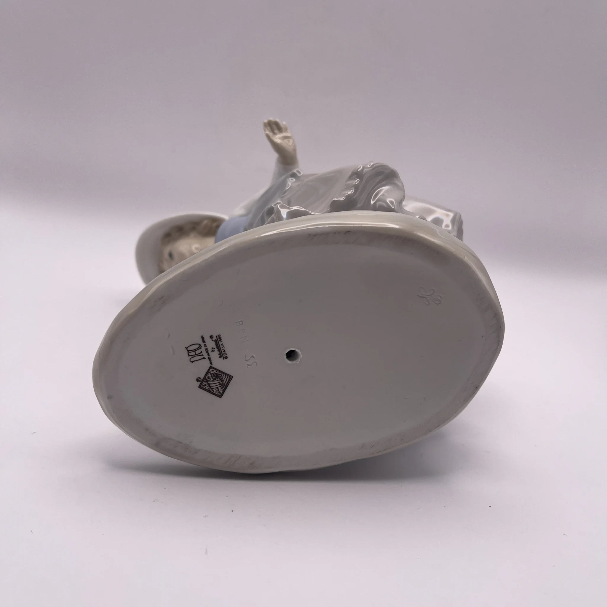 【リユース】 フィギュリン人形 / NAO by Lladro(ナオ バイ リヤドロ) / 1980年代 / スペイン