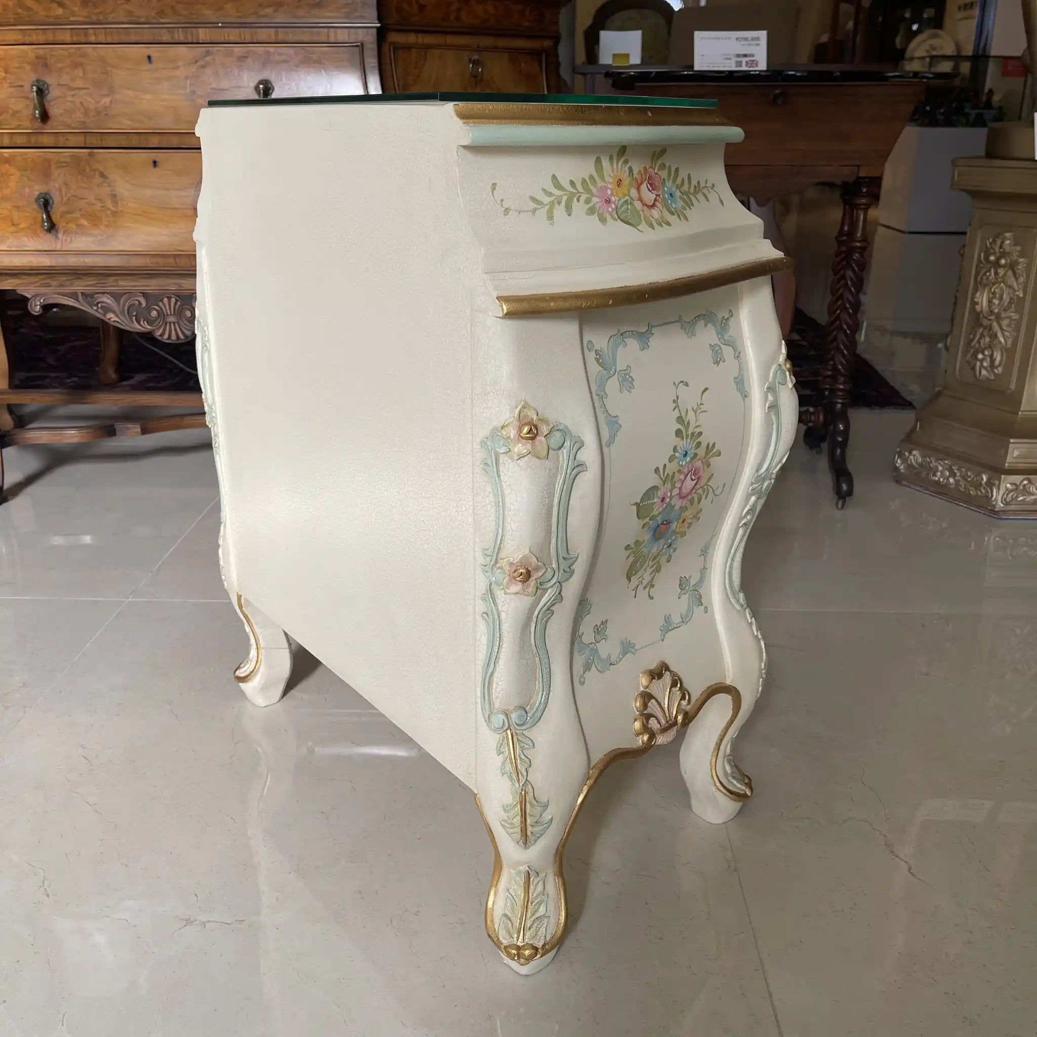 [Vintage] Chest with floral pattern white / Rococo style / Natural wood / Europe