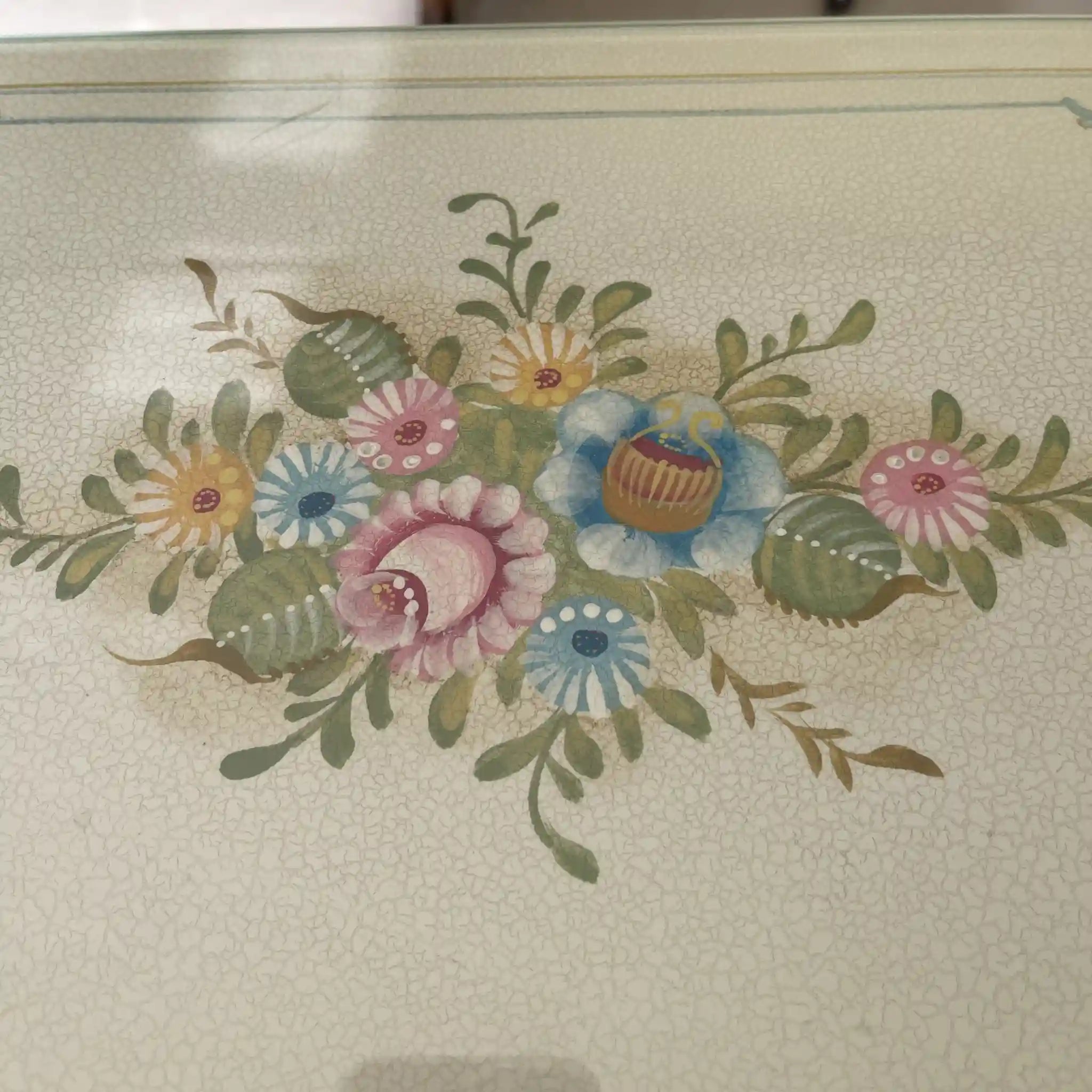 [Vintage] Chest with floral pattern white / Rococo style / Natural wood / Europe