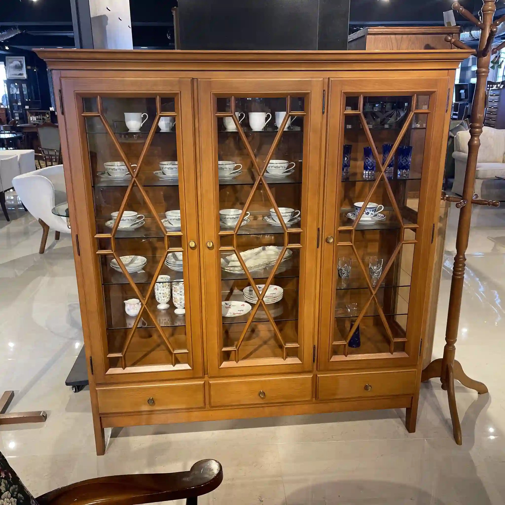 [Reused] Display Case / Karimoku Furniture / Wood, Glass, Metal / Japan