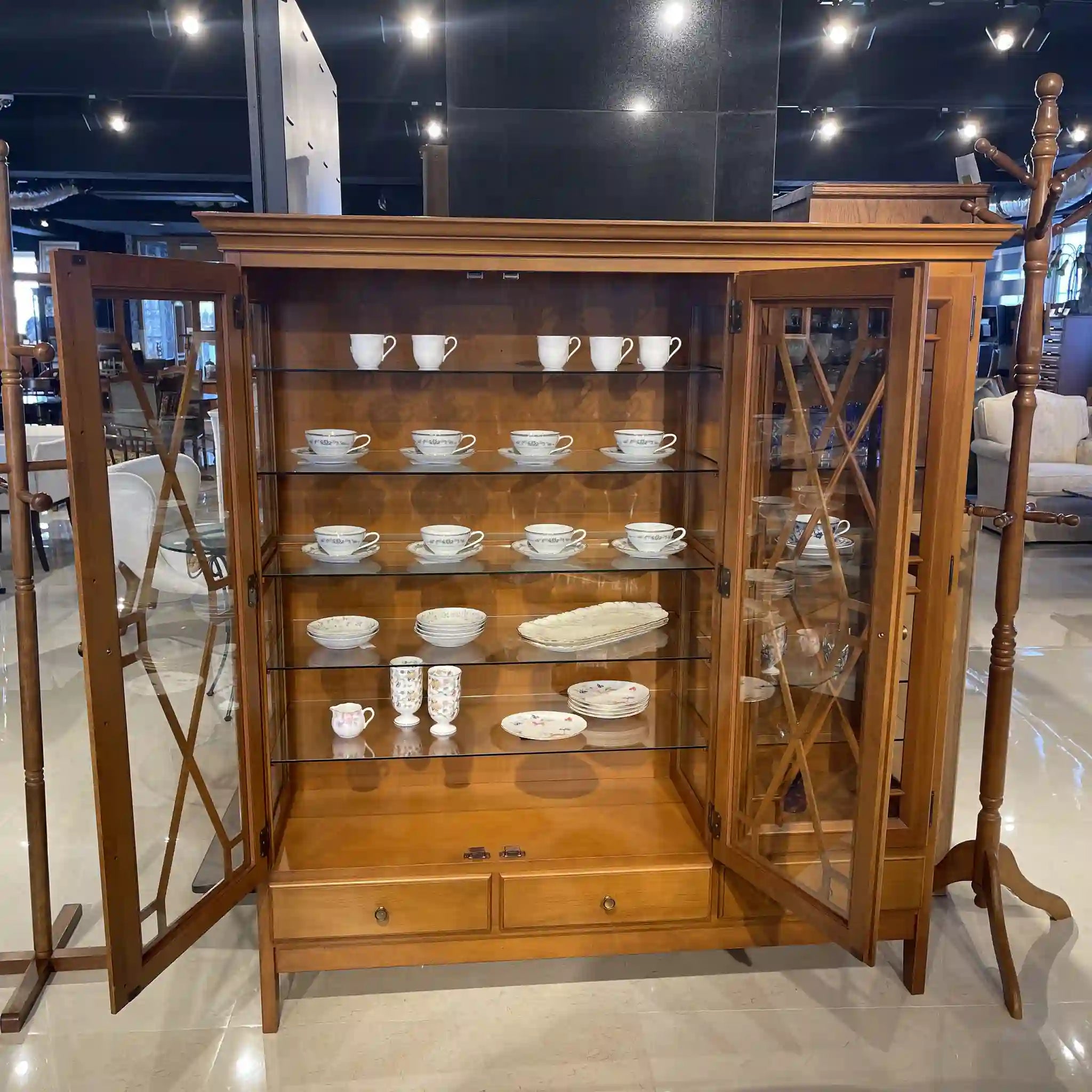 [Reused] Display Case / Karimoku Furniture / Wood, Glass, Metal / Japan