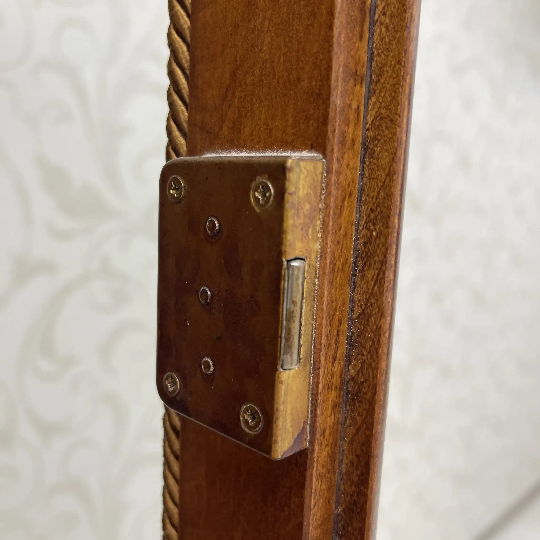 [Antique] Corner Cabinet