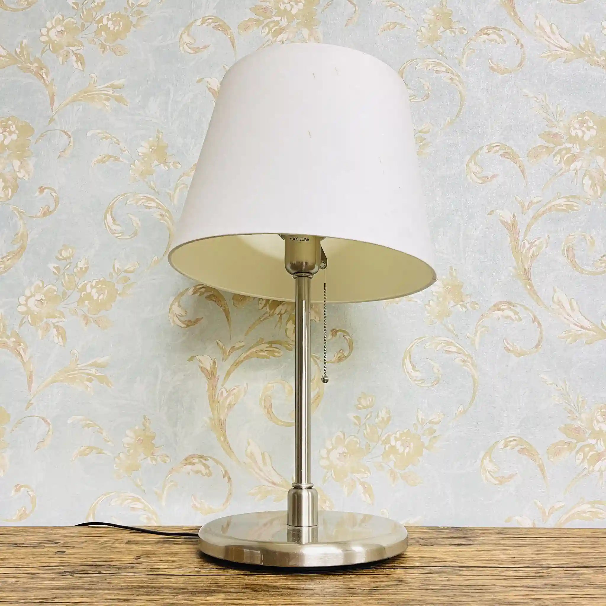 【リユース】 テーブルランプ / IKEA / B1901 Max13W 100V 50-60Hz