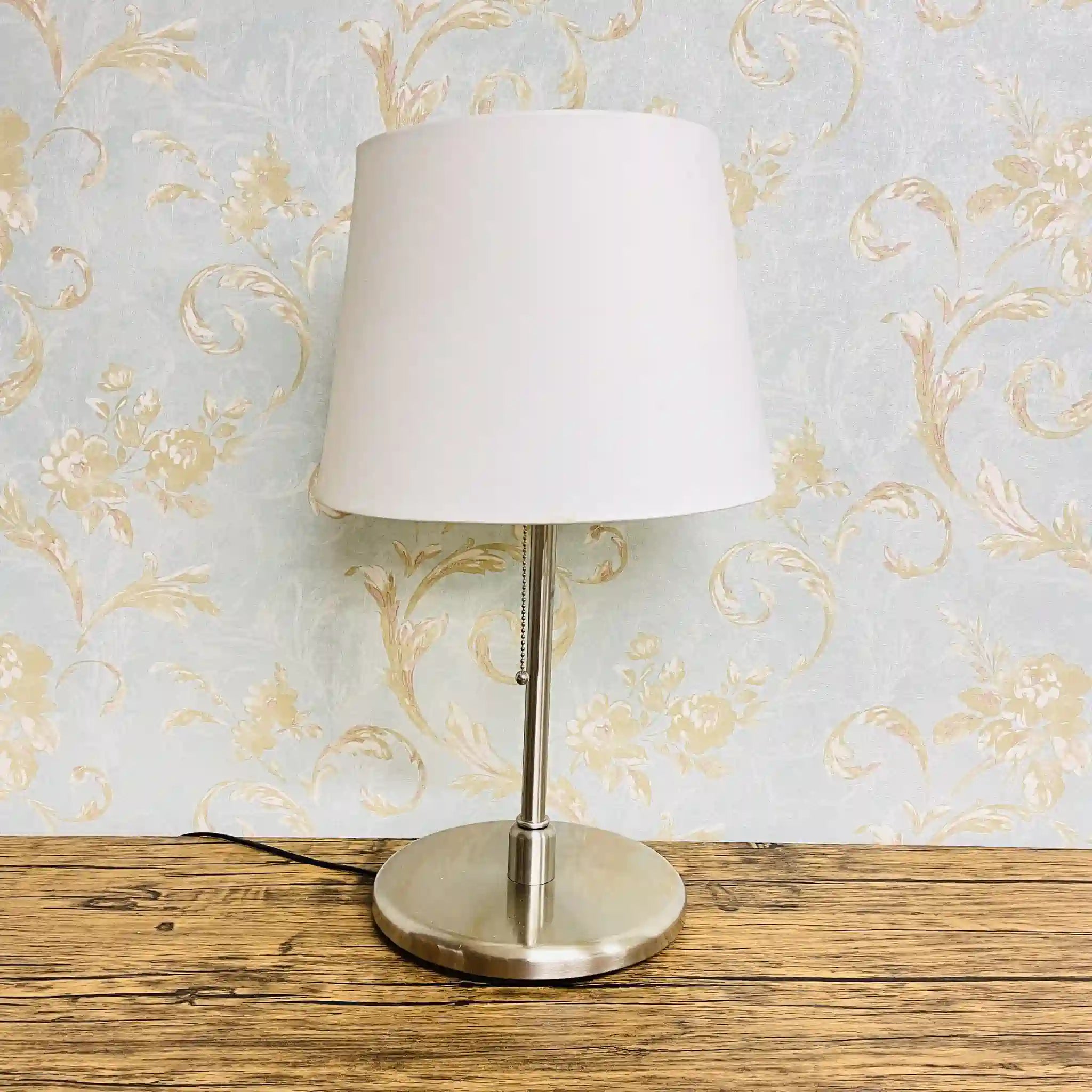 【リユース】 テーブルランプ / IKEA / B1901 Max13W 100V 50-60Hz