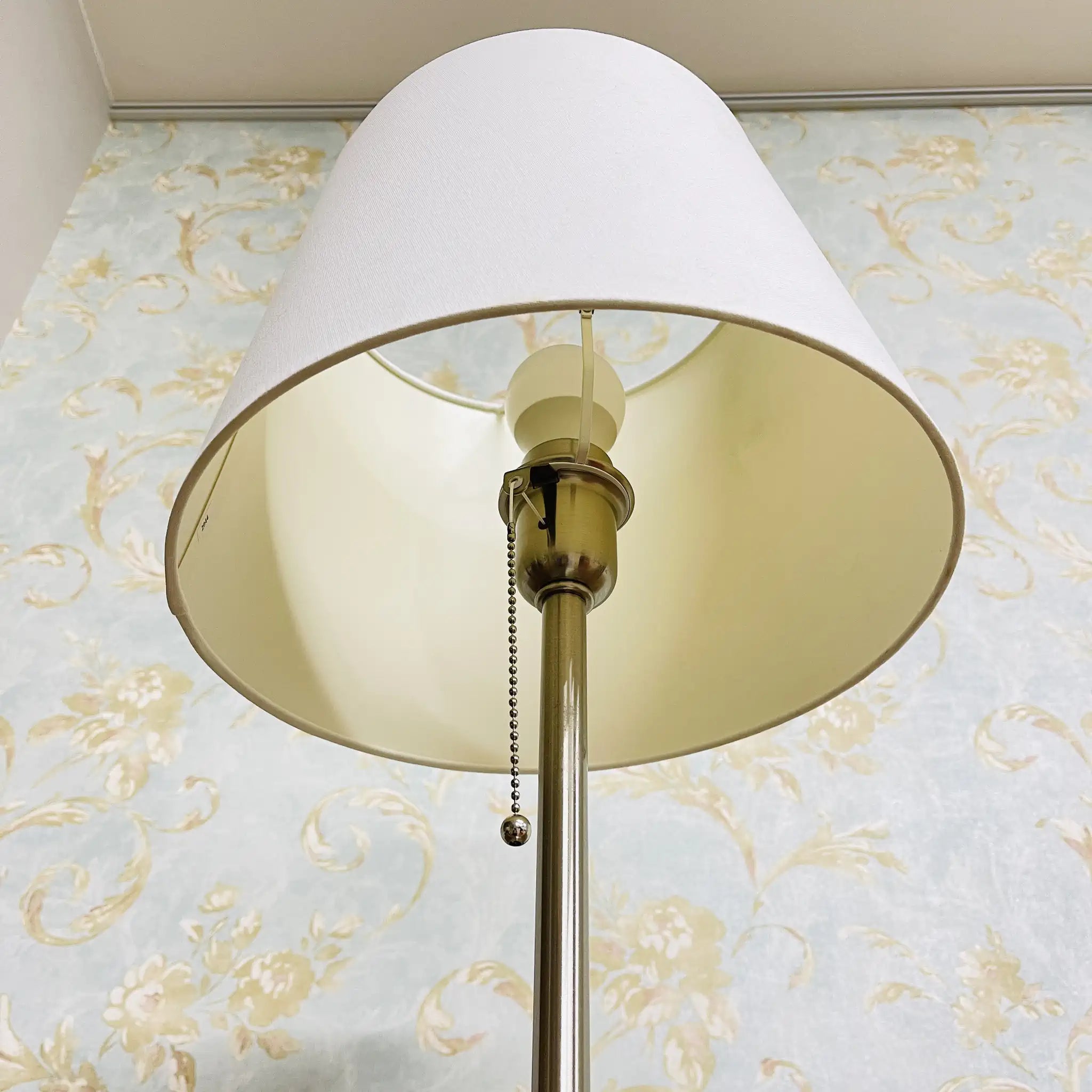 【リユース】 テーブルランプ / IKEA / B1901 Max13W 100V 50-60Hz