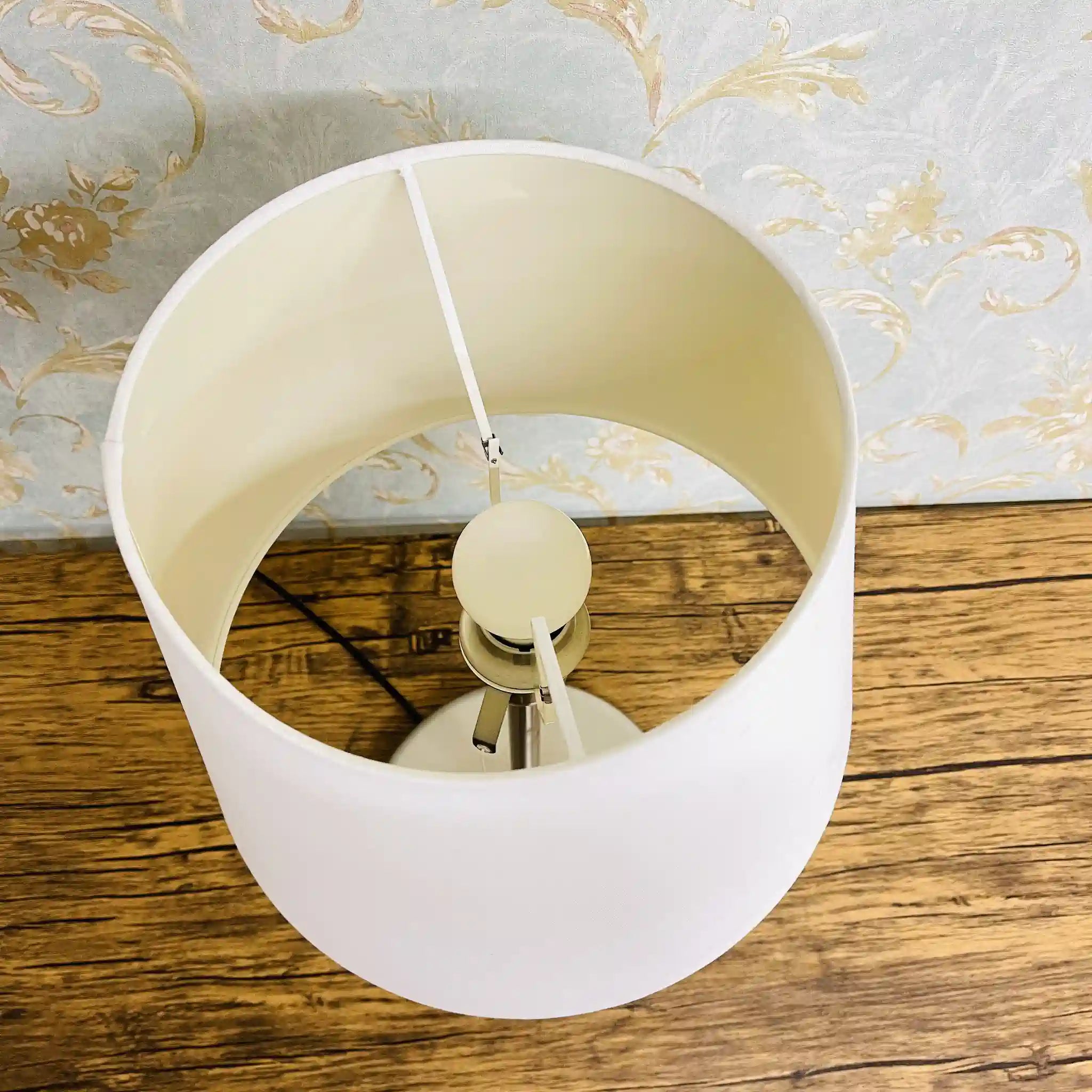 【リユース】 テーブルランプ / IKEA / B1901 Max13W 100V 50-60Hz