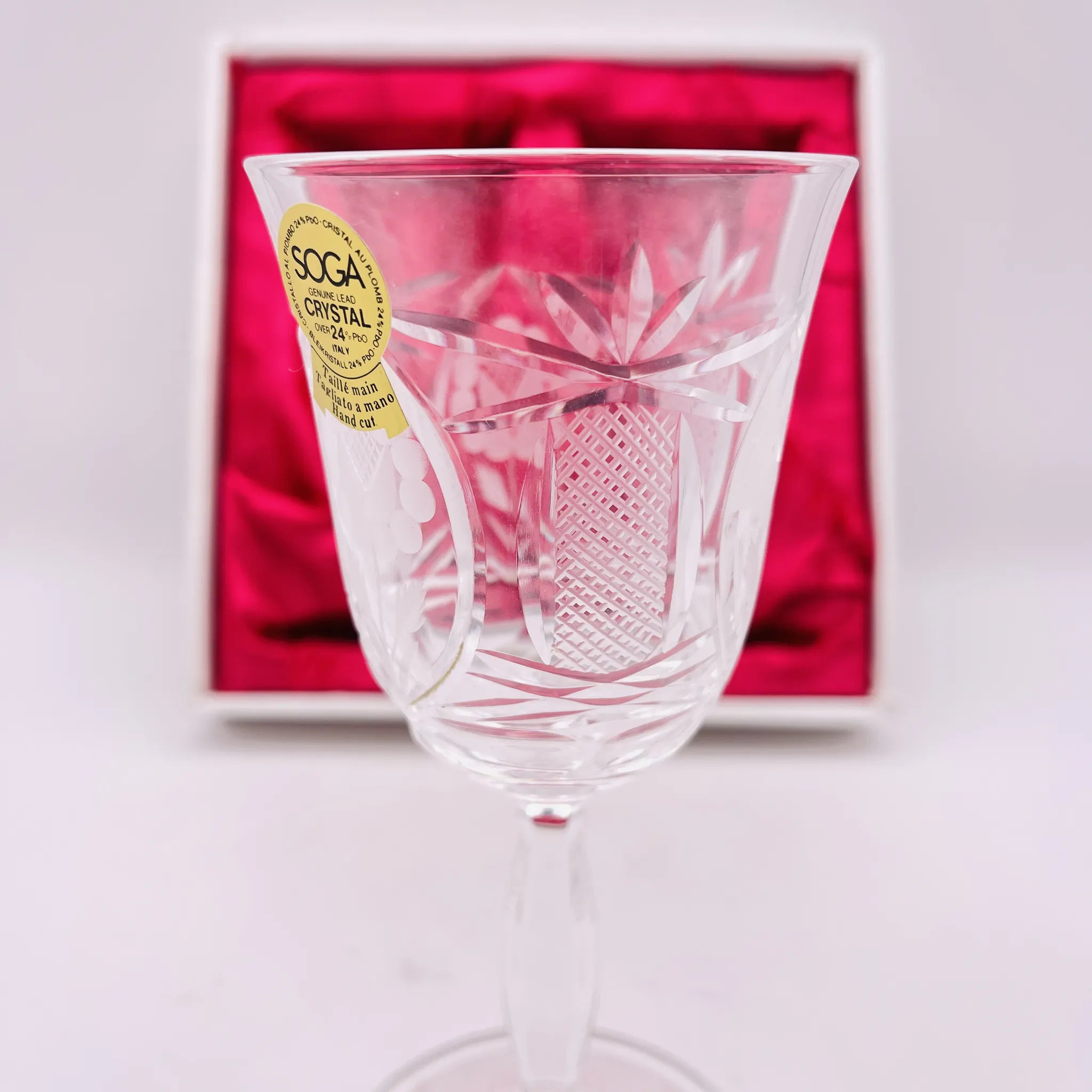 【リユース】 ペアワイングラス / SOGA / ハンドカット / クリスタルガラス / イタリア / 未使用 / 箱付き