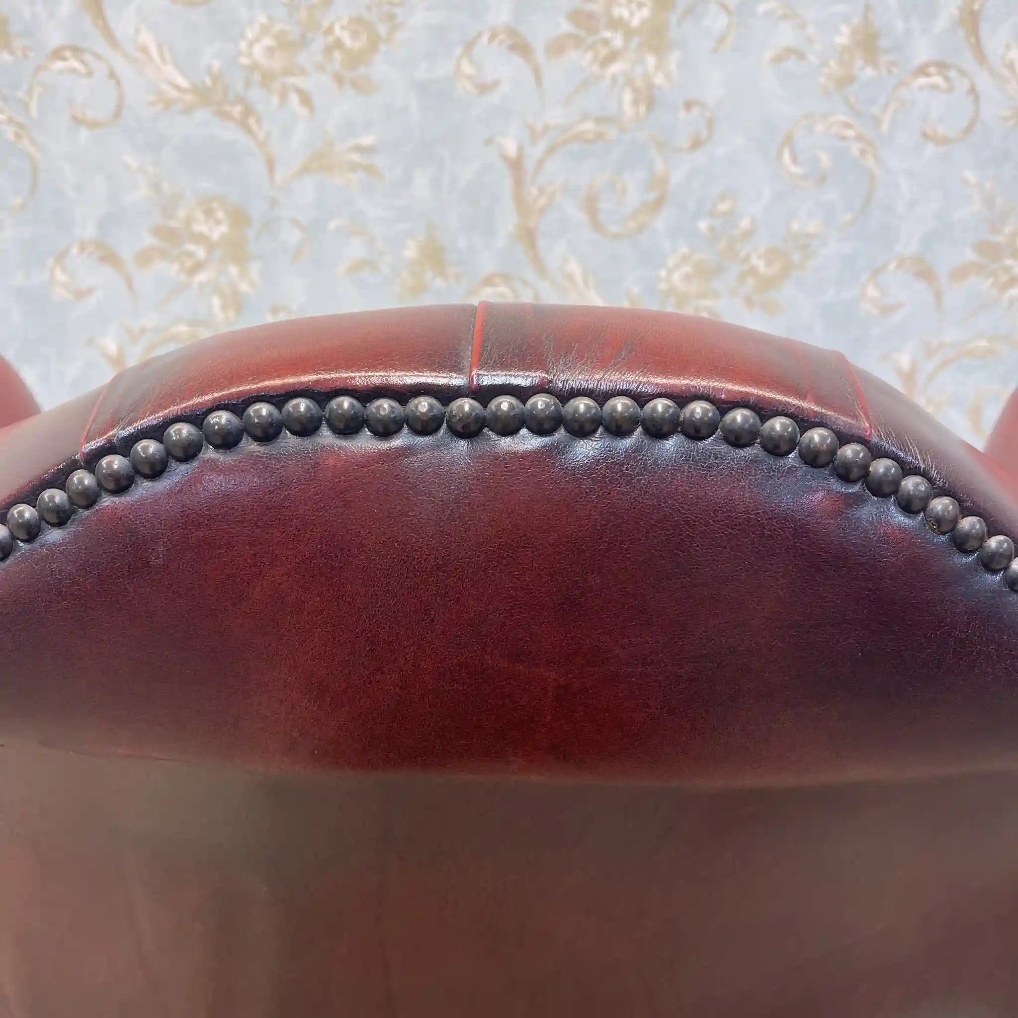 【アンティーク】 チェスターフィールドチェア / 1940年代 / 本革 / イギリス / ボタン締め,飾り鋲,総革張り