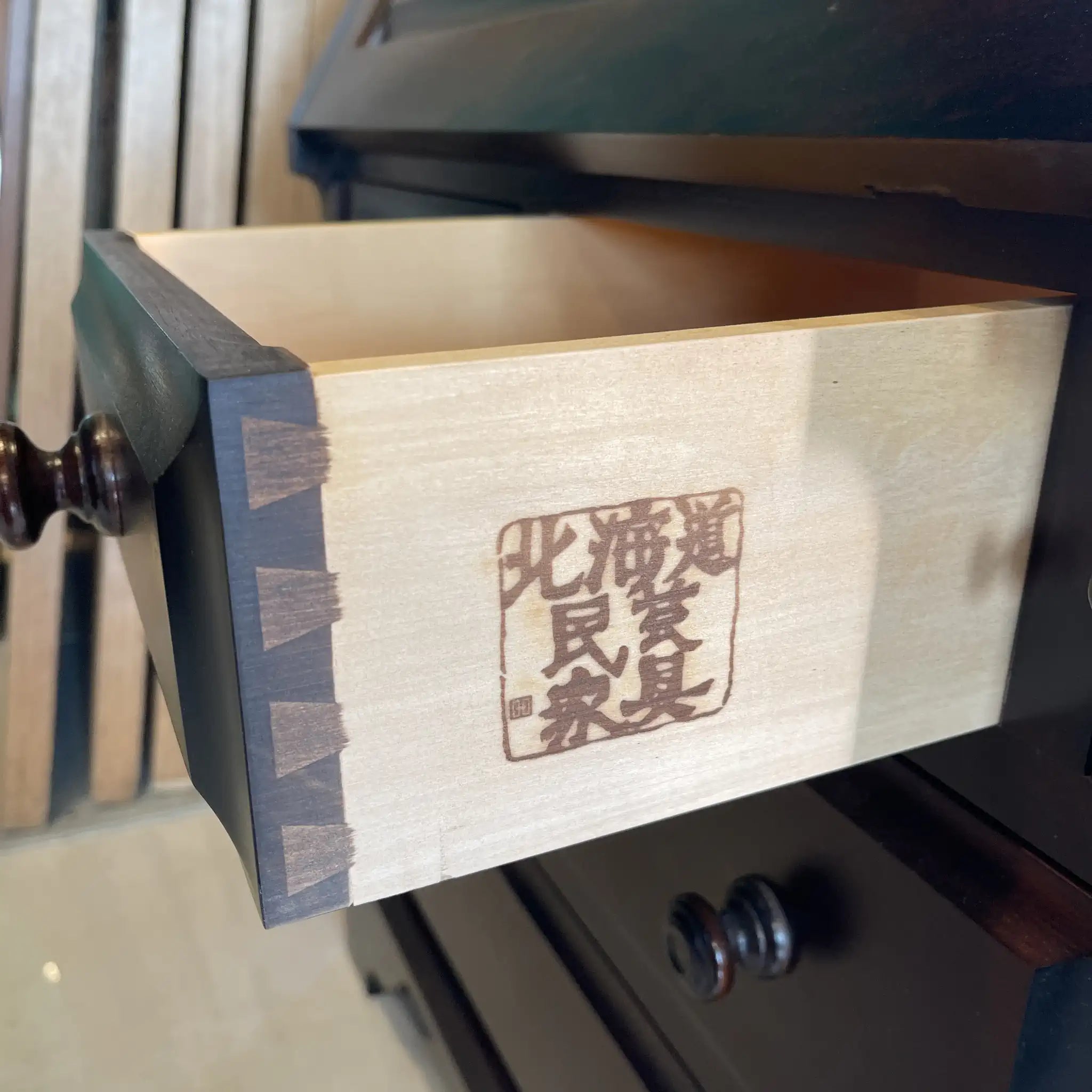 【リユース】 ライティングデスク 書棚付き / 北海道民芸家具 / 木製 / 日本