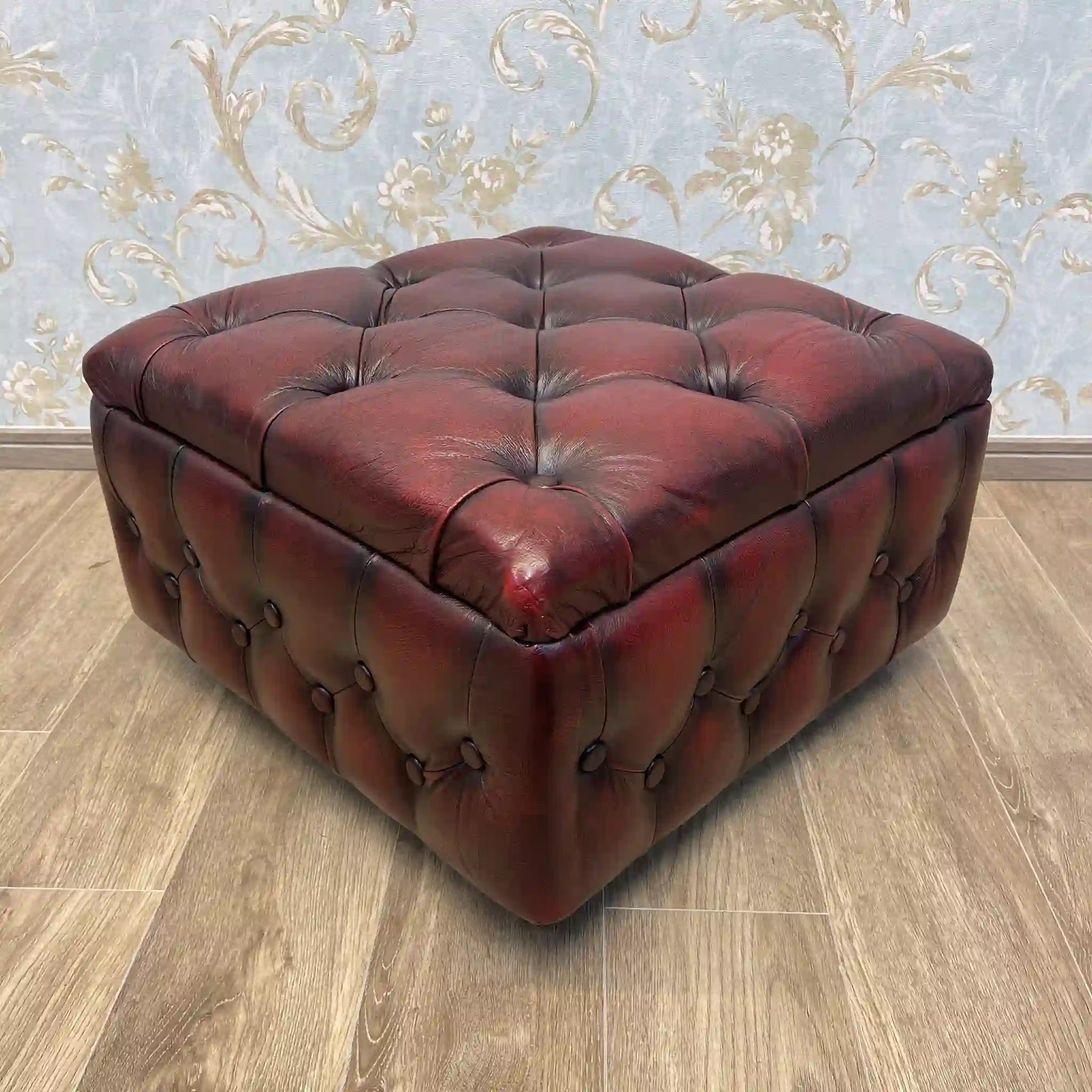 【アンティーク】 フットスツール / 20世紀後期（推定） / 本革 / イギリス / ボタンタフティング,総革張り,木製フレーム