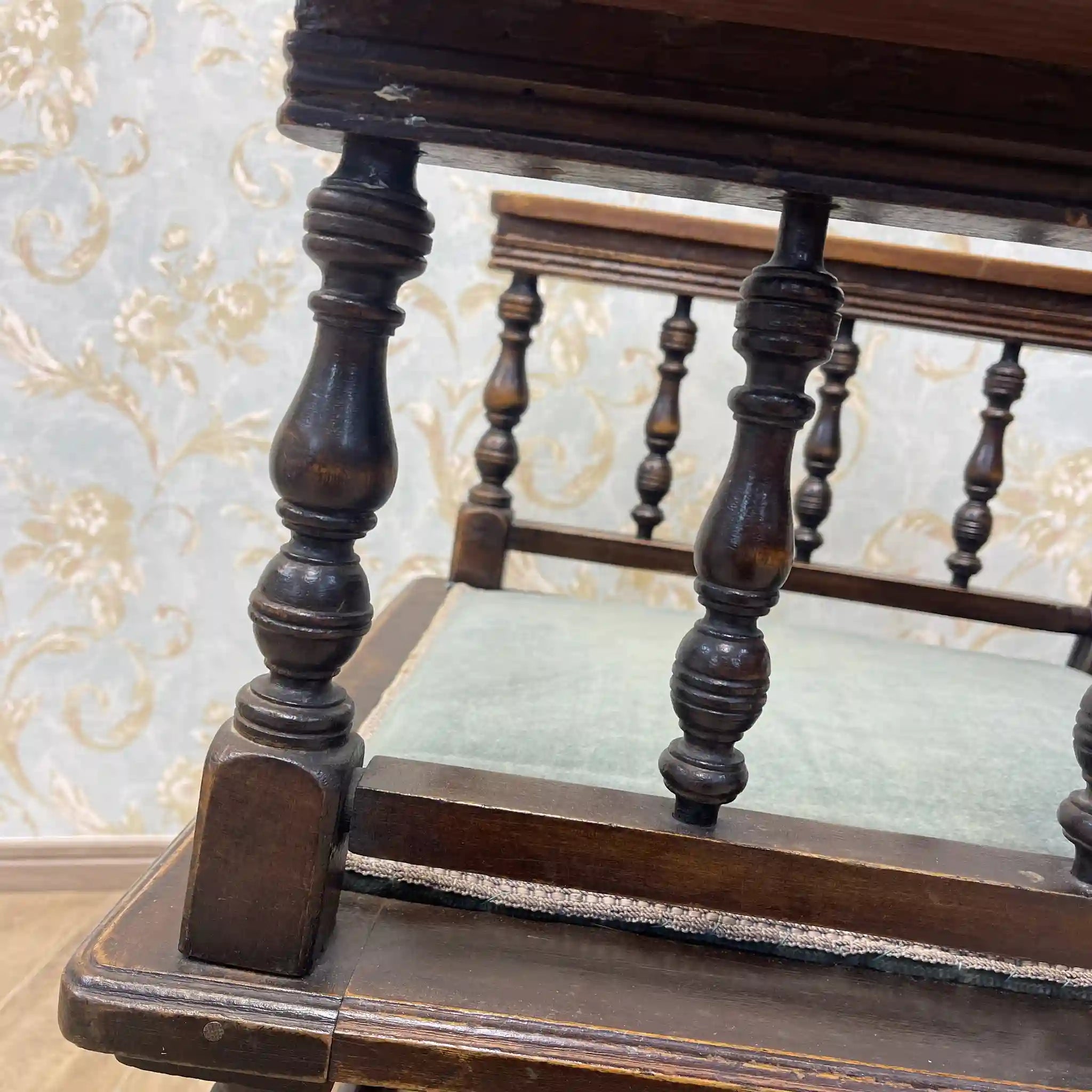 【アンティーク】 ロッキングチェア / 挽物細工,ターニング,スプリング機構