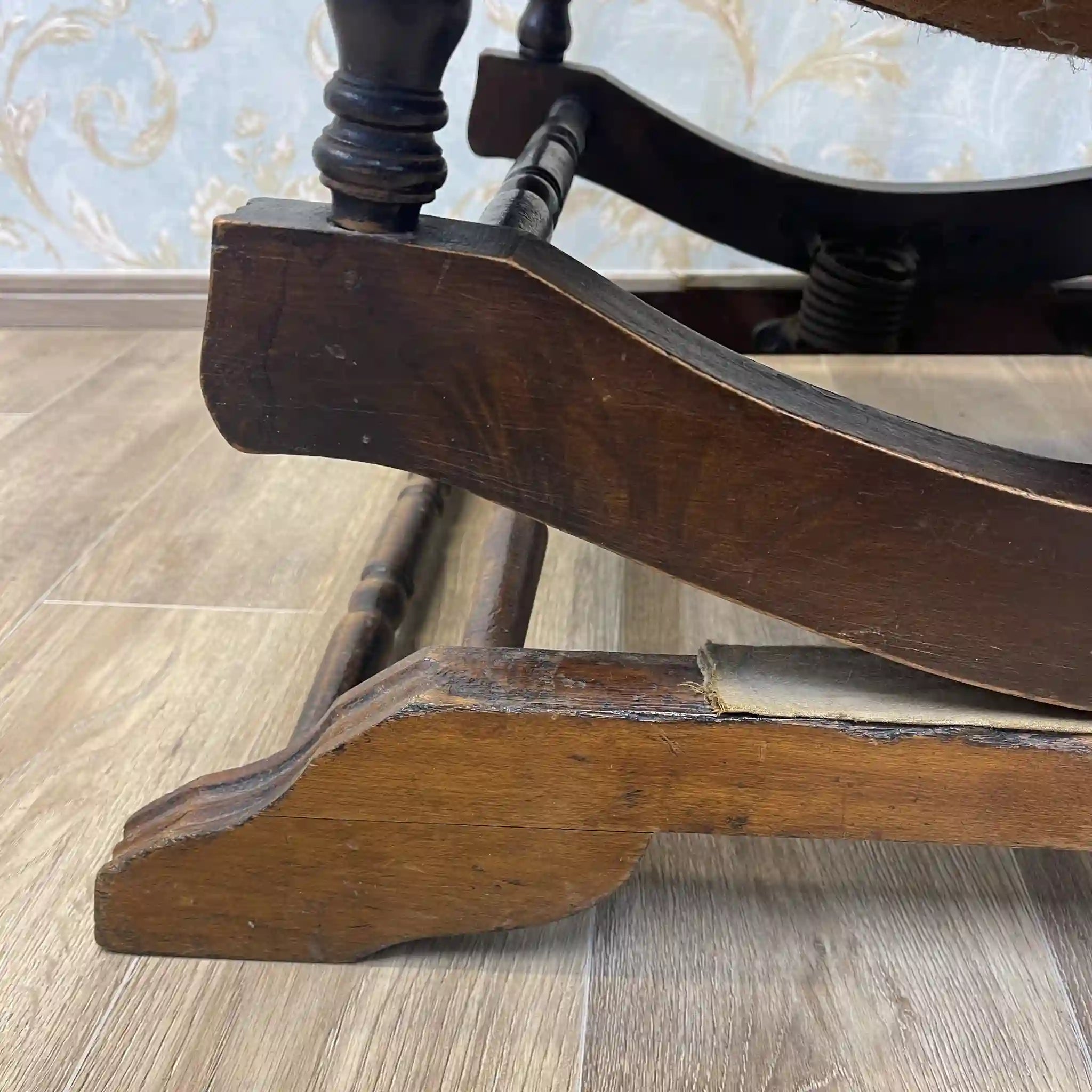 【アンティーク】 ロッキングチェア / 挽物細工,ターニング,スプリング機構