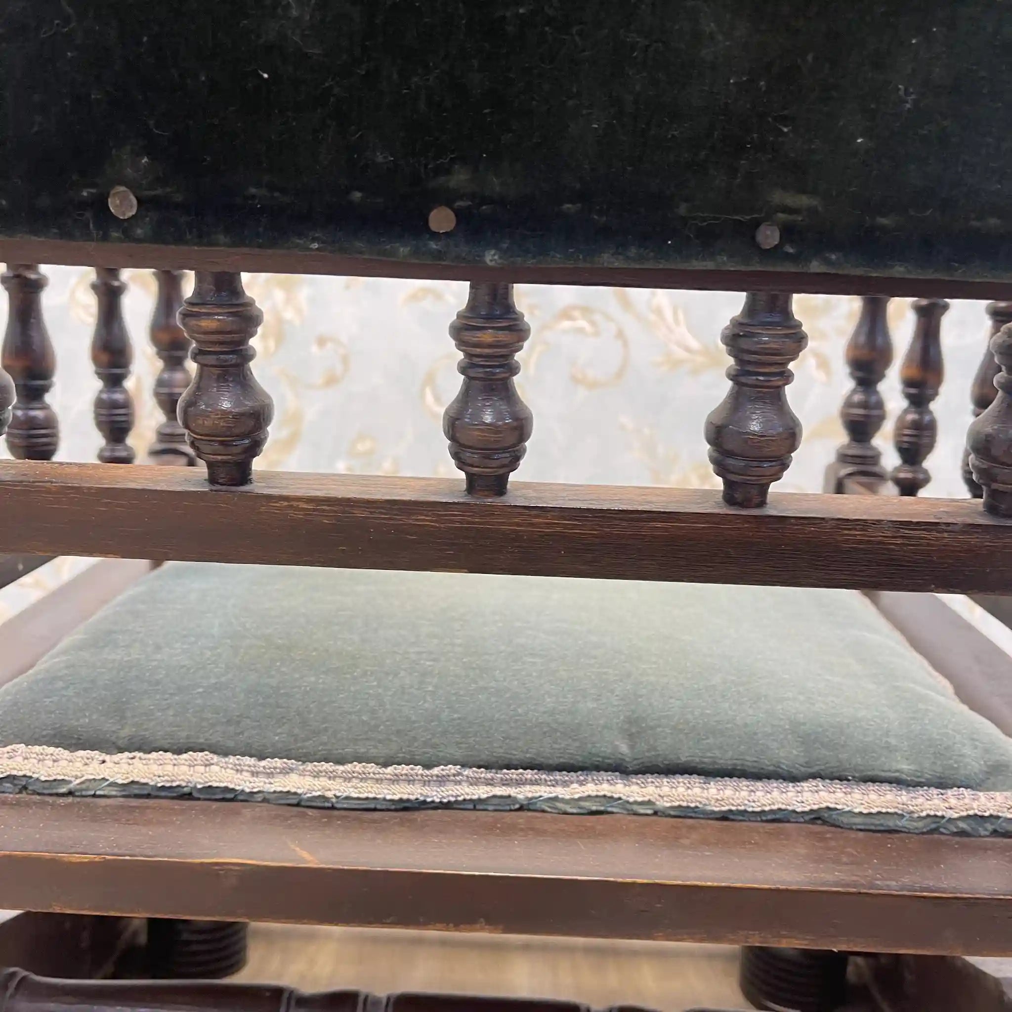 【アンティーク】 ロッキングチェア / 挽物細工,ターニング,スプリング機構