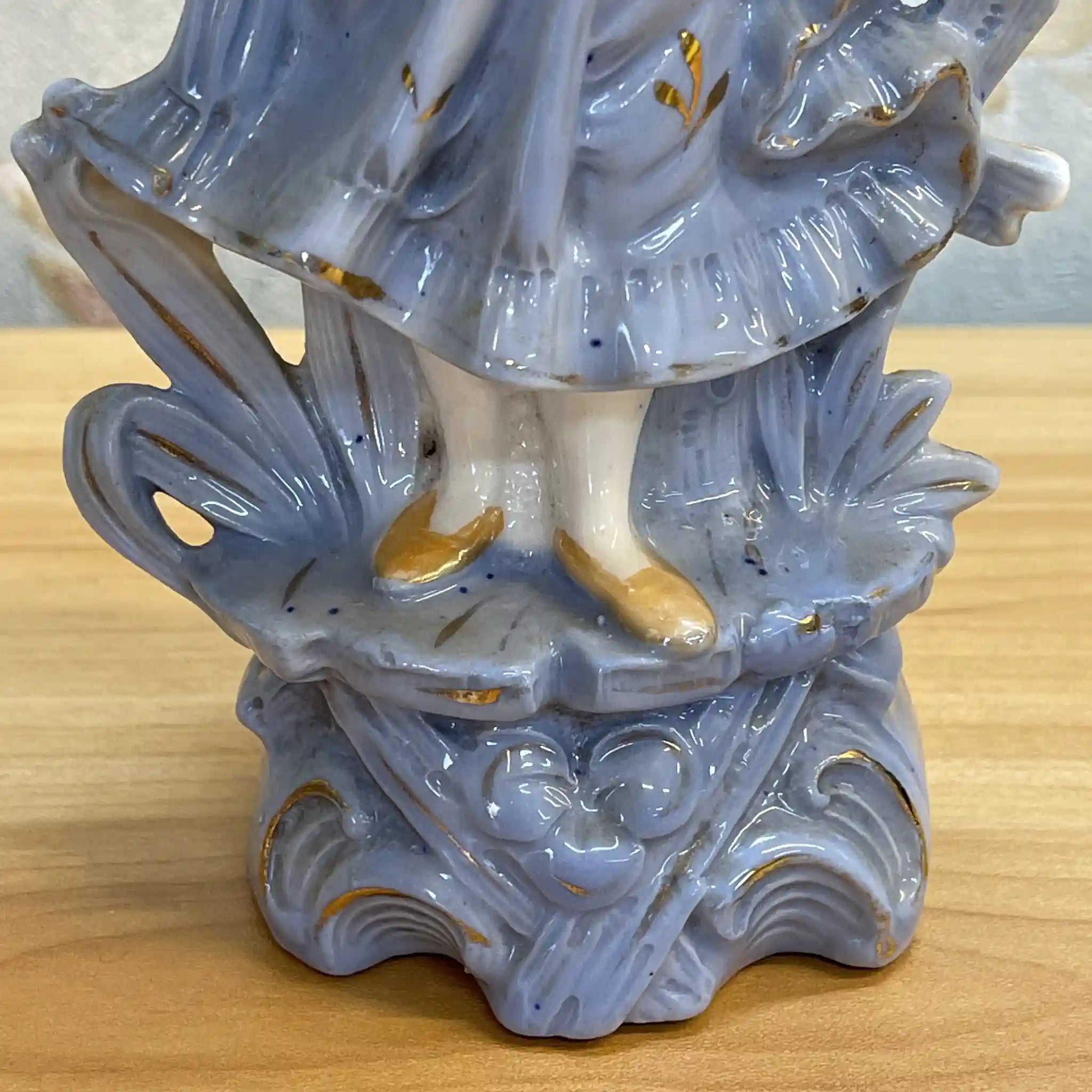 フィギュリン(陶磁器人形)2P / 推定1900前後 / 磁器 / ドイツ (推定) / 金彩 / [アンティーク]