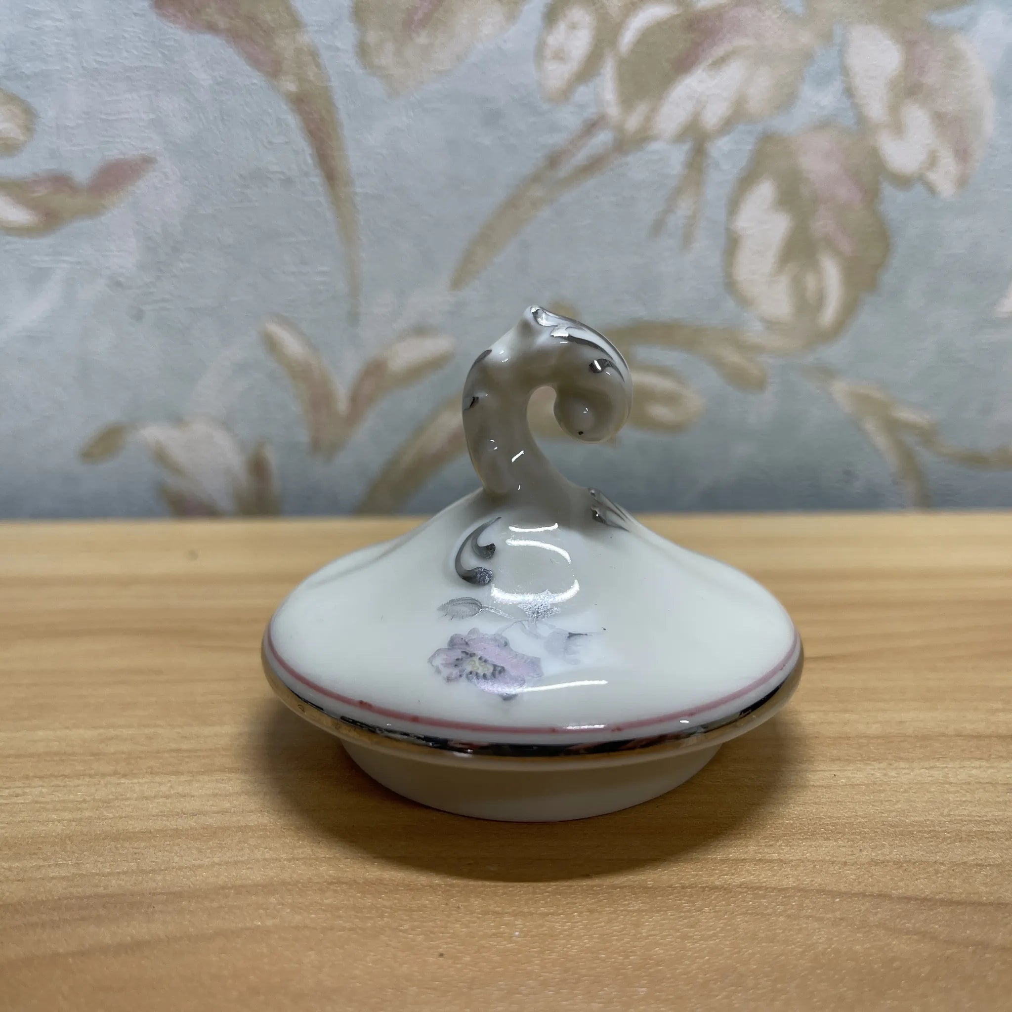 希少 アンティーク 英国タスカン窯トリオ &クリーマーとシュガーポット セット タスカン | antique FEELPORT アンティーク食器の専門店