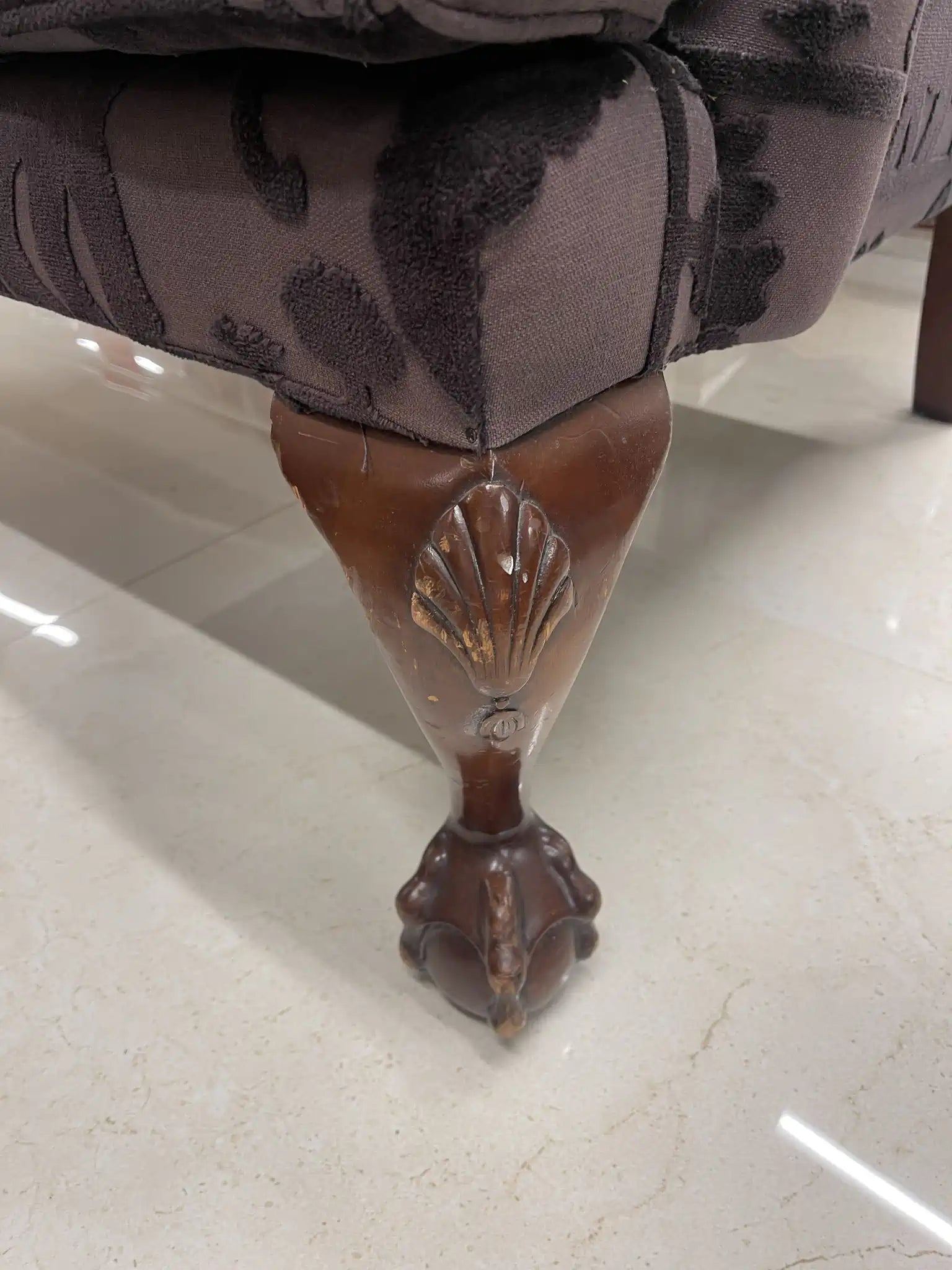 Antique 1-seater wing sofa, Georgian style, late 20th century (presumably), beech wood, British, animal print, Crow &amp; Ballfoot