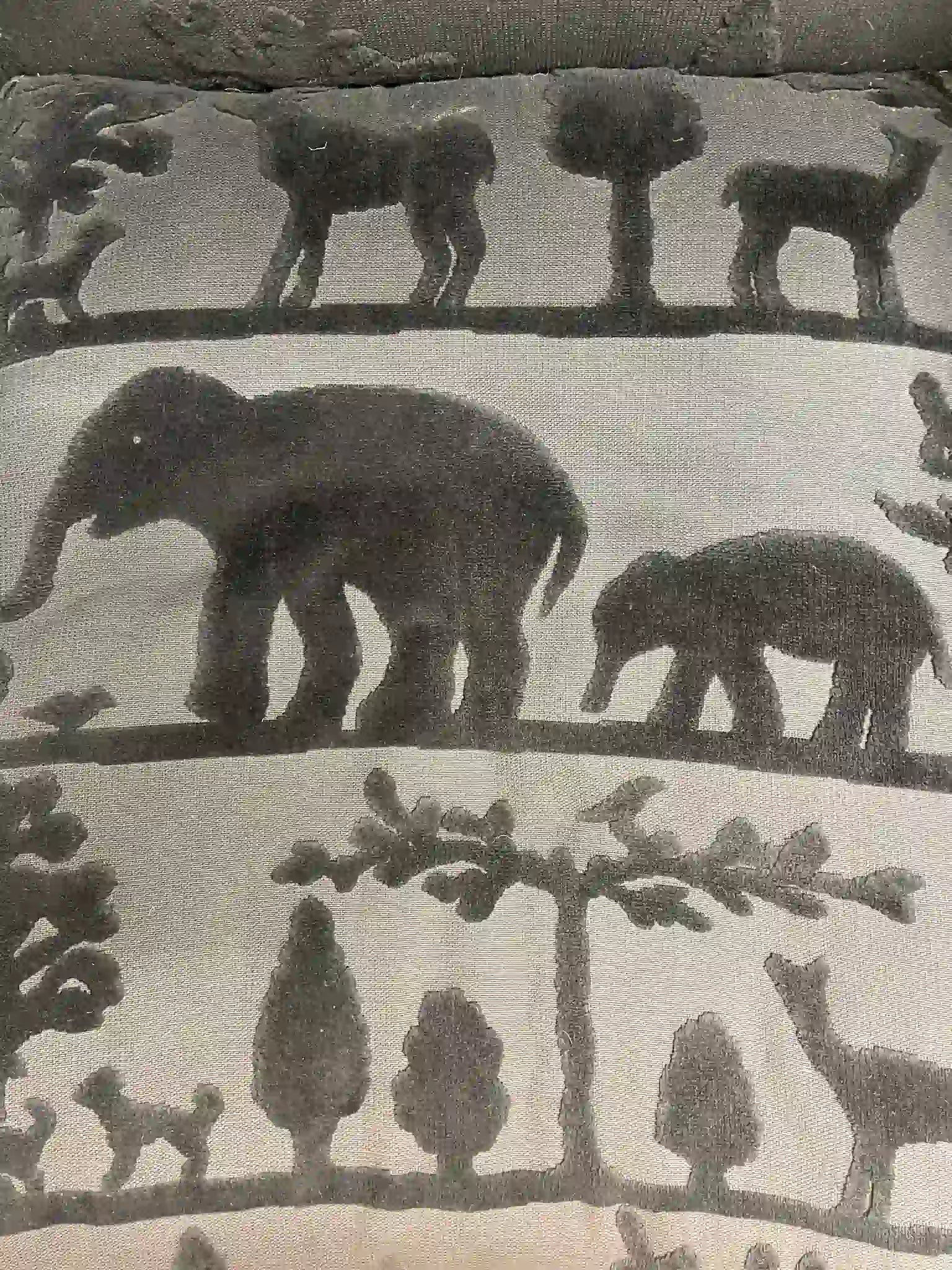 Antique 1-seater wing sofa, Georgian style, late 20th century (presumably), beech wood, British, animal print, Crow &amp; Ballfoot