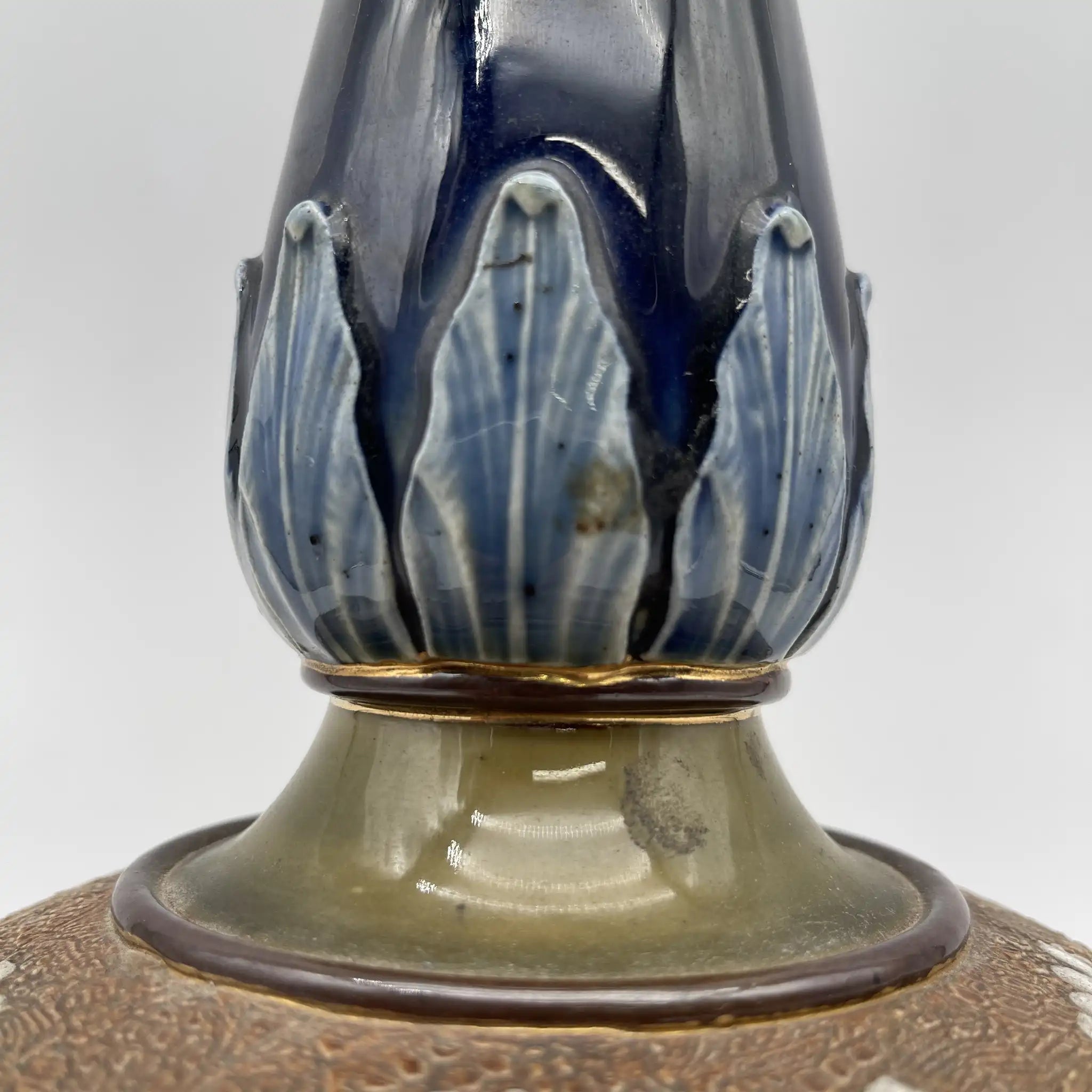 花瓶/ Royal Doulton / SLATER， 兰贝斯窑(Lambethware) / 20年代- 30年代左右/英国/斯莱特专利技术，蕾丝转印装饰，手工珐琅着色