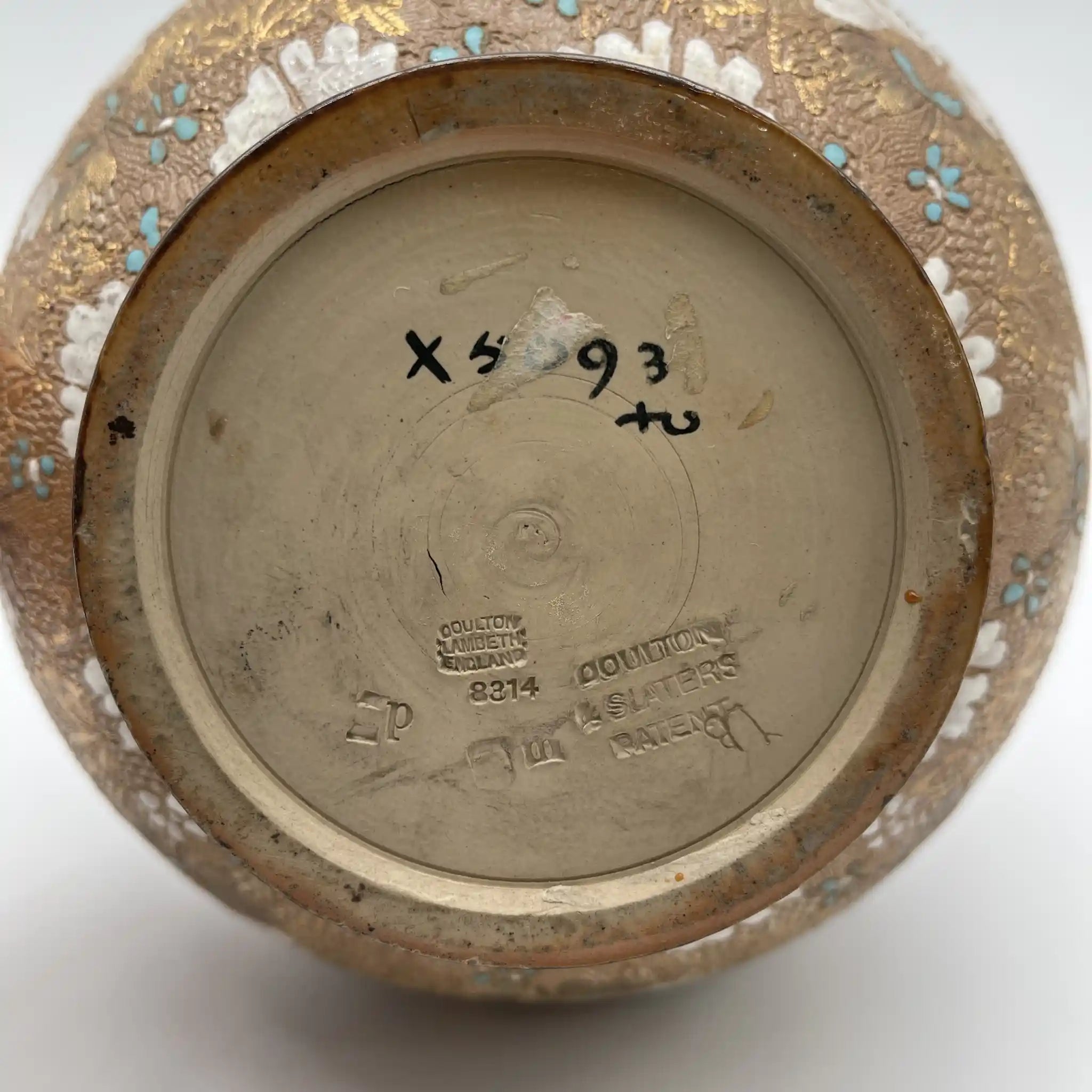 花瓶/ Royal Doulton / SLATER， 兰贝斯窑(Lambethware) / 20年代- 30年代左右/英国/斯莱特专利技术，蕾丝转印装饰，手工珐琅着色