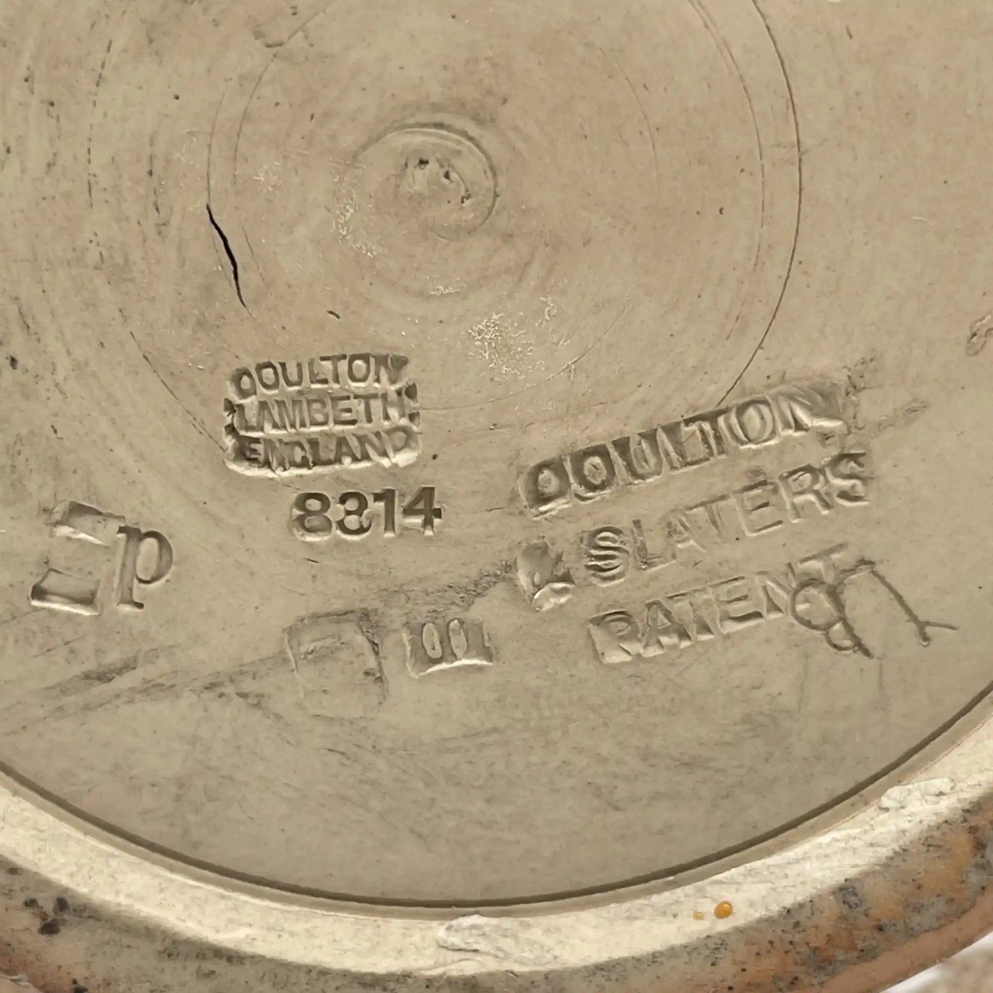 花瓶/ Royal Doulton / SLATER， 兰贝斯窑(Lambethware) / 20年代- 30年代左右/英国/斯莱特专利技术，蕾丝转印装饰，手工珐琅着色