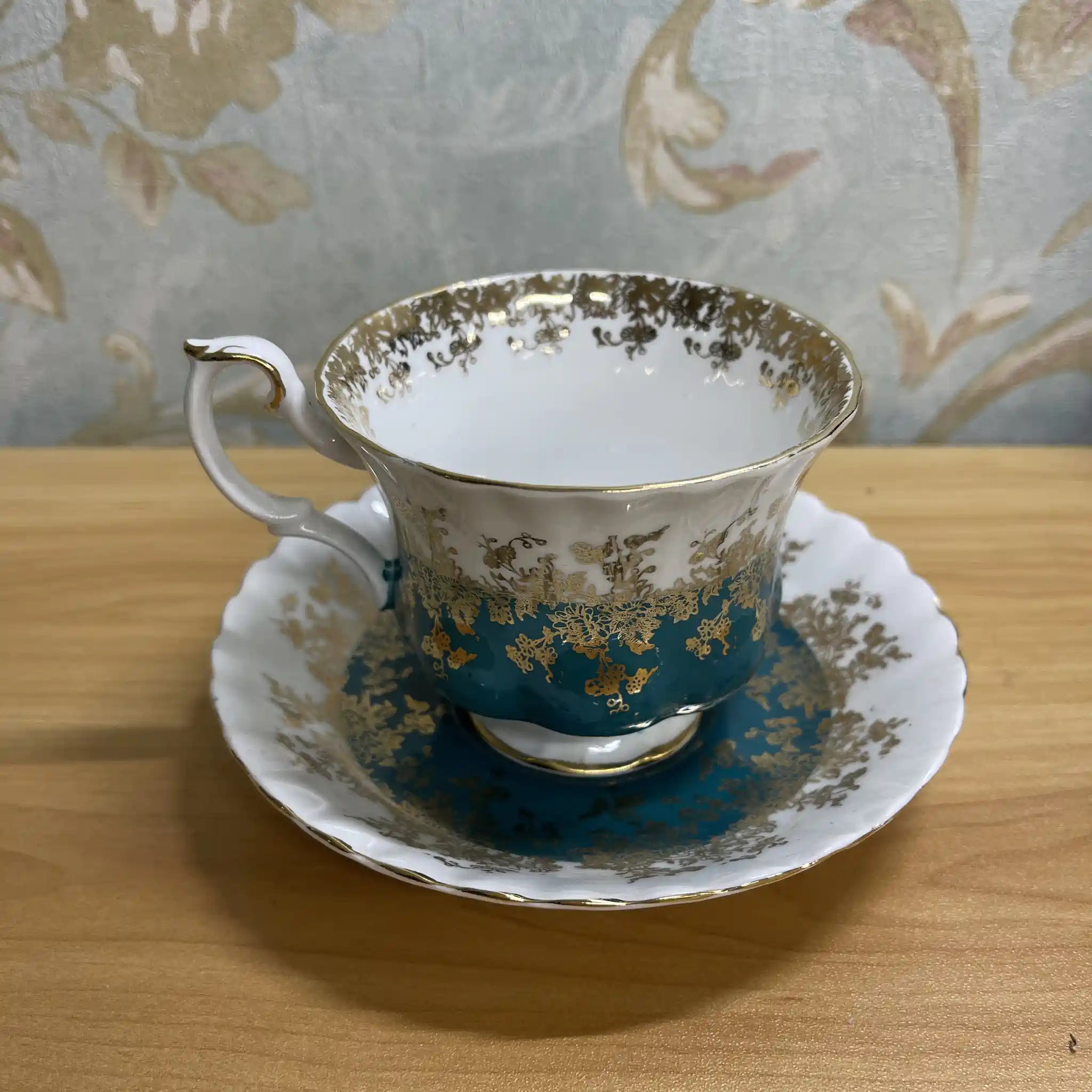 [Vintage] Tea cup & saucer
