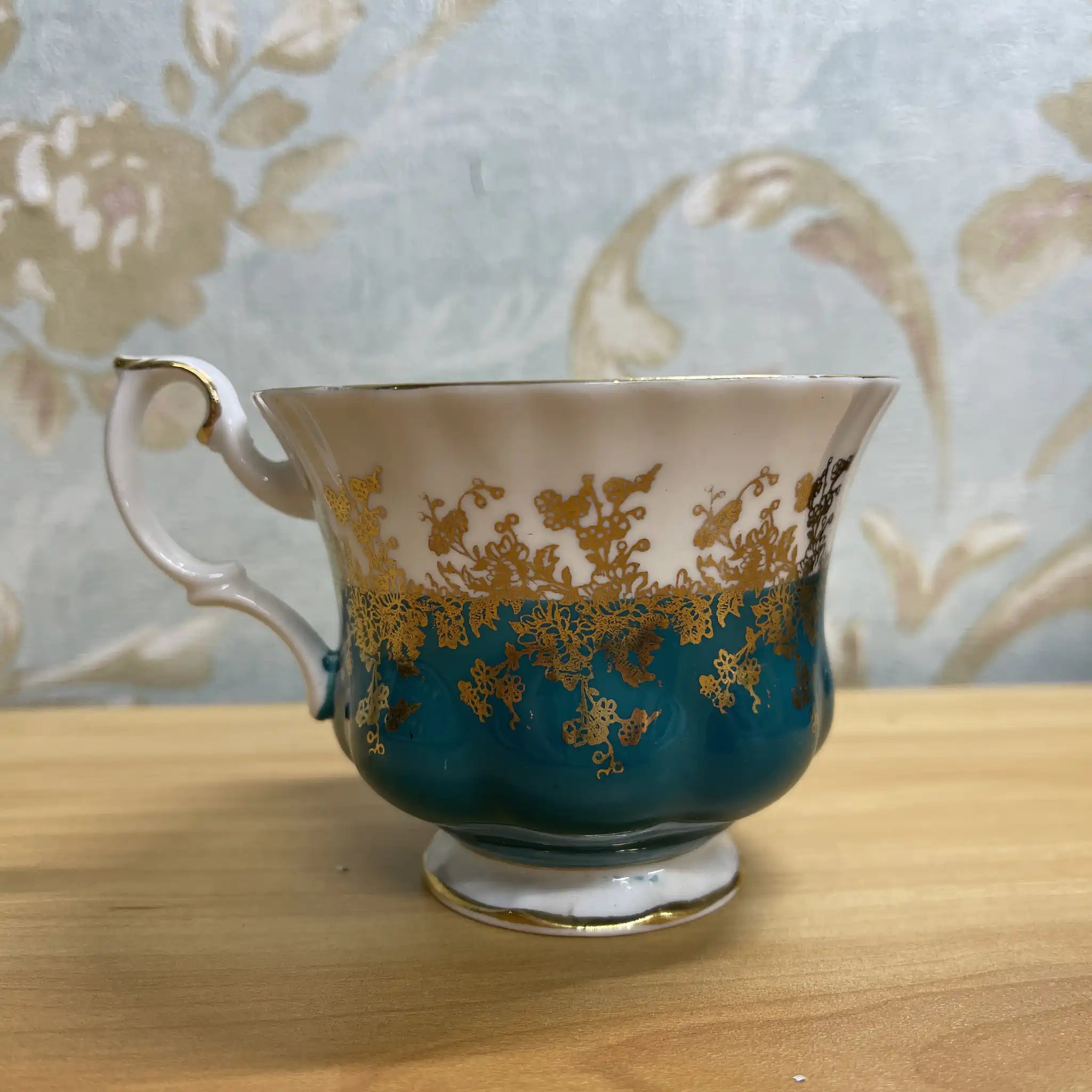 [Vintage] Tea cup & saucer