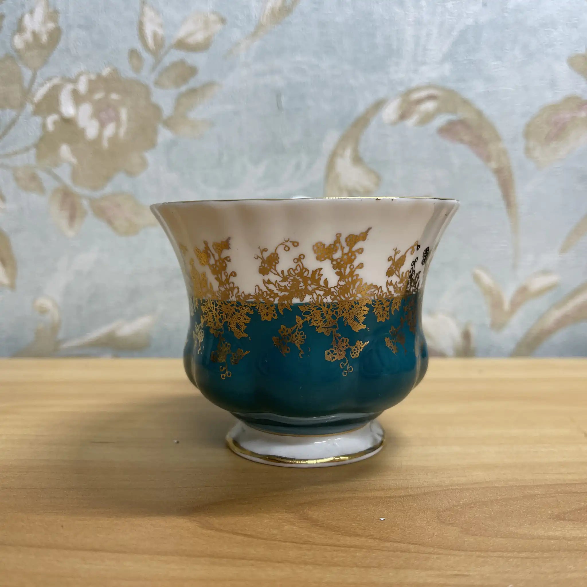 [Vintage] Tea cup & saucer
