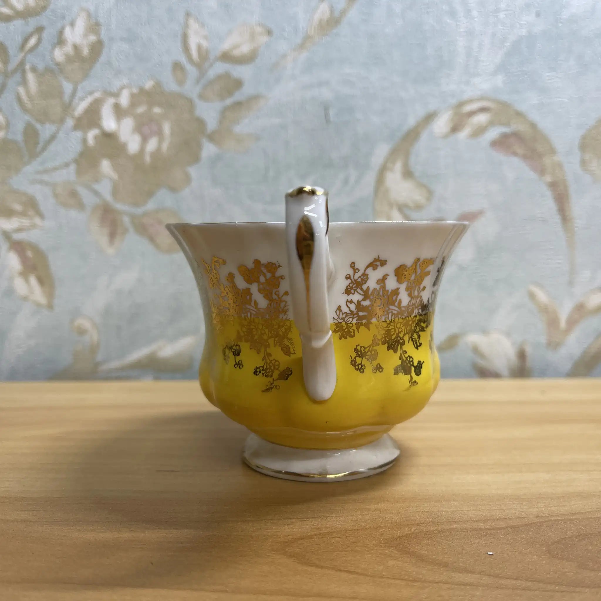 [Vintage] Tea cup & saucer