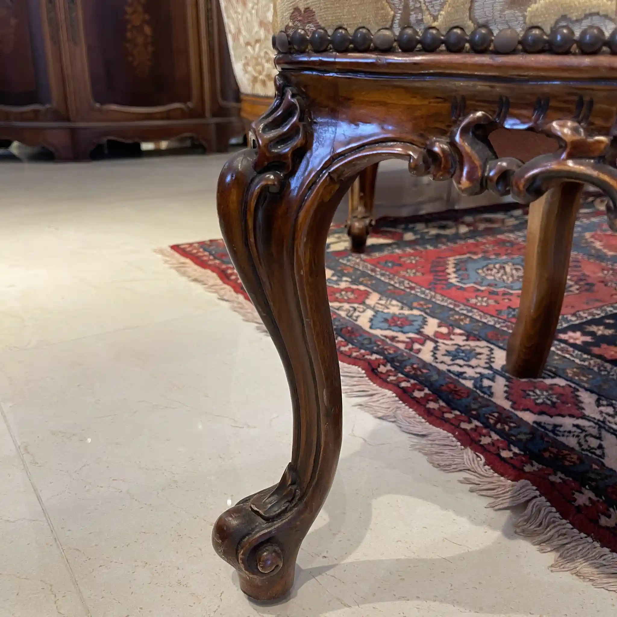 【リユース】 ソファセット / 天然木 / イタリア / アンティーク調,ロココ様式ハンドカービング,金華山織