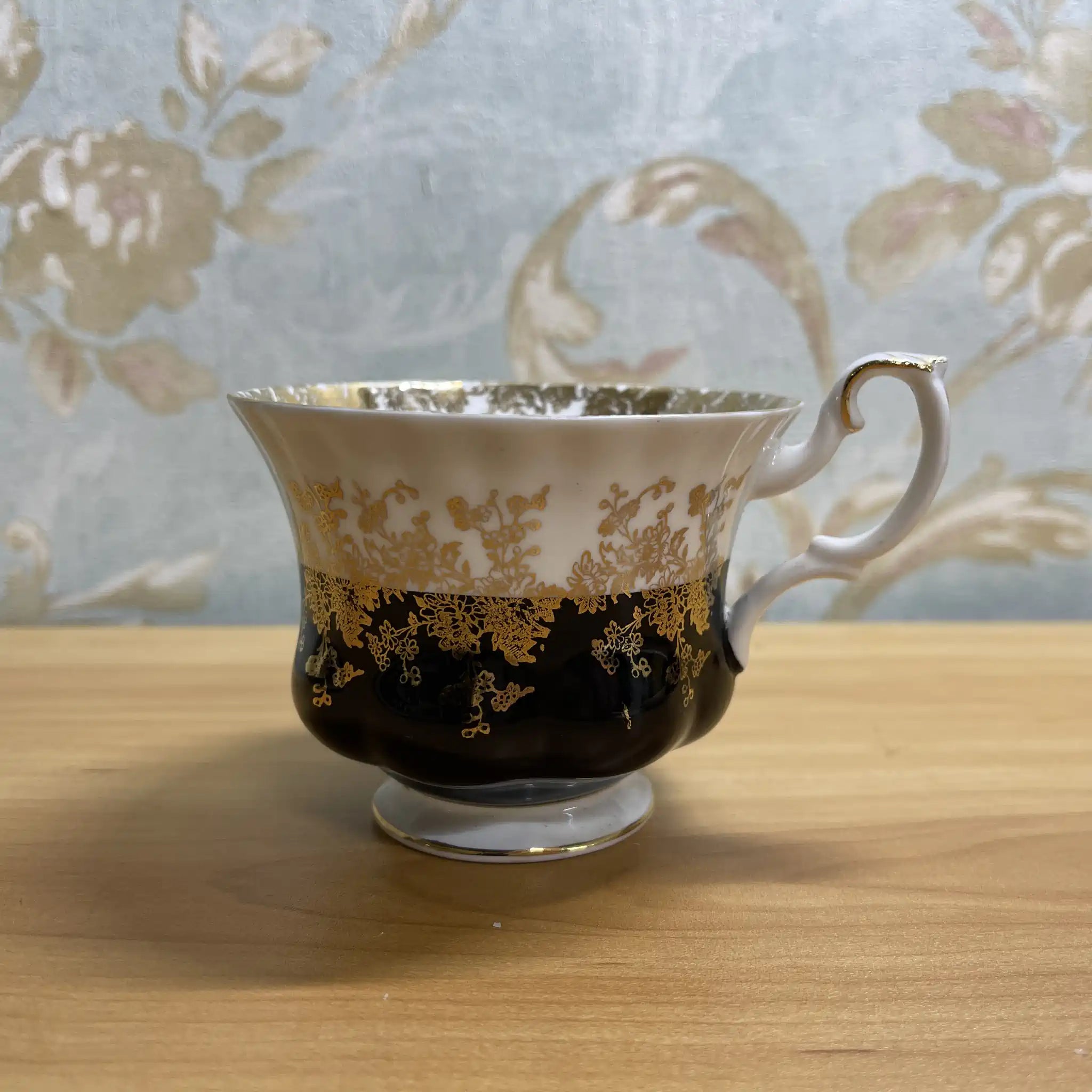 [Vintage] Tea cup & saucer