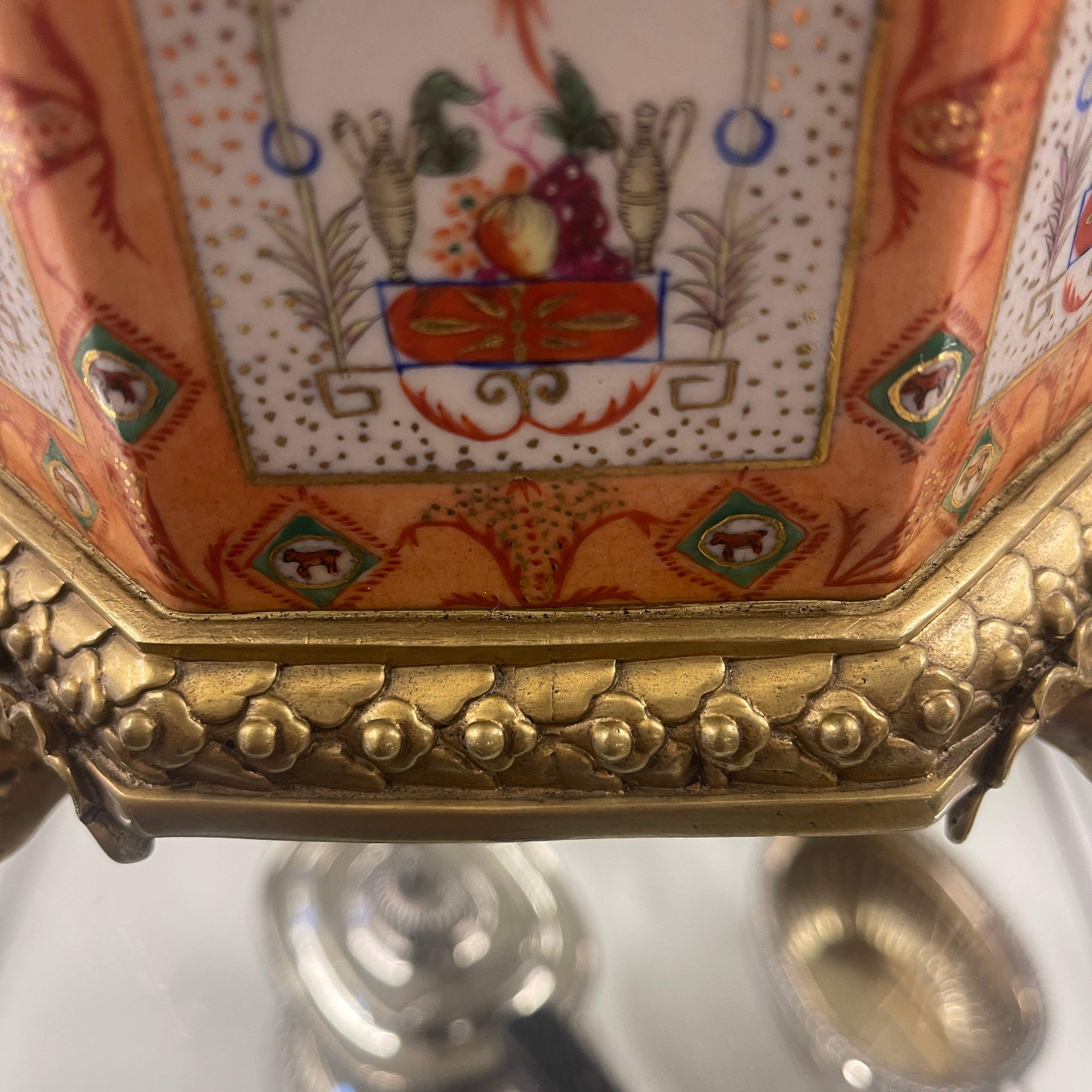 Antique Jewelry Box / Carnaby Ormolu / Late 20th Century (Estimated) / Ceramic / British / Animal-leg Design