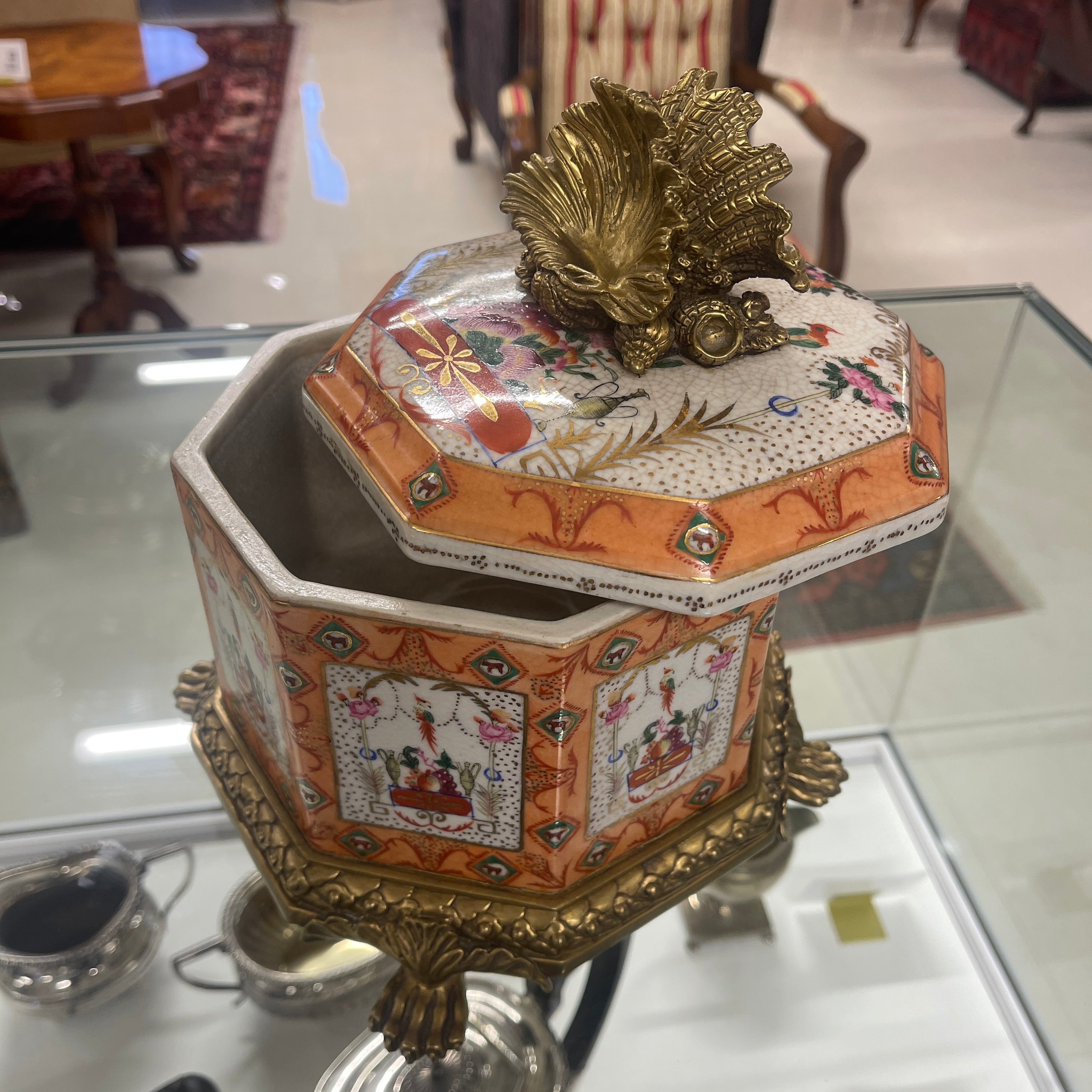 Antique Jewelry Box / Carnaby Ormolu / Late 20th Century (Estimated) / Ceramic / British / Animal-leg Design