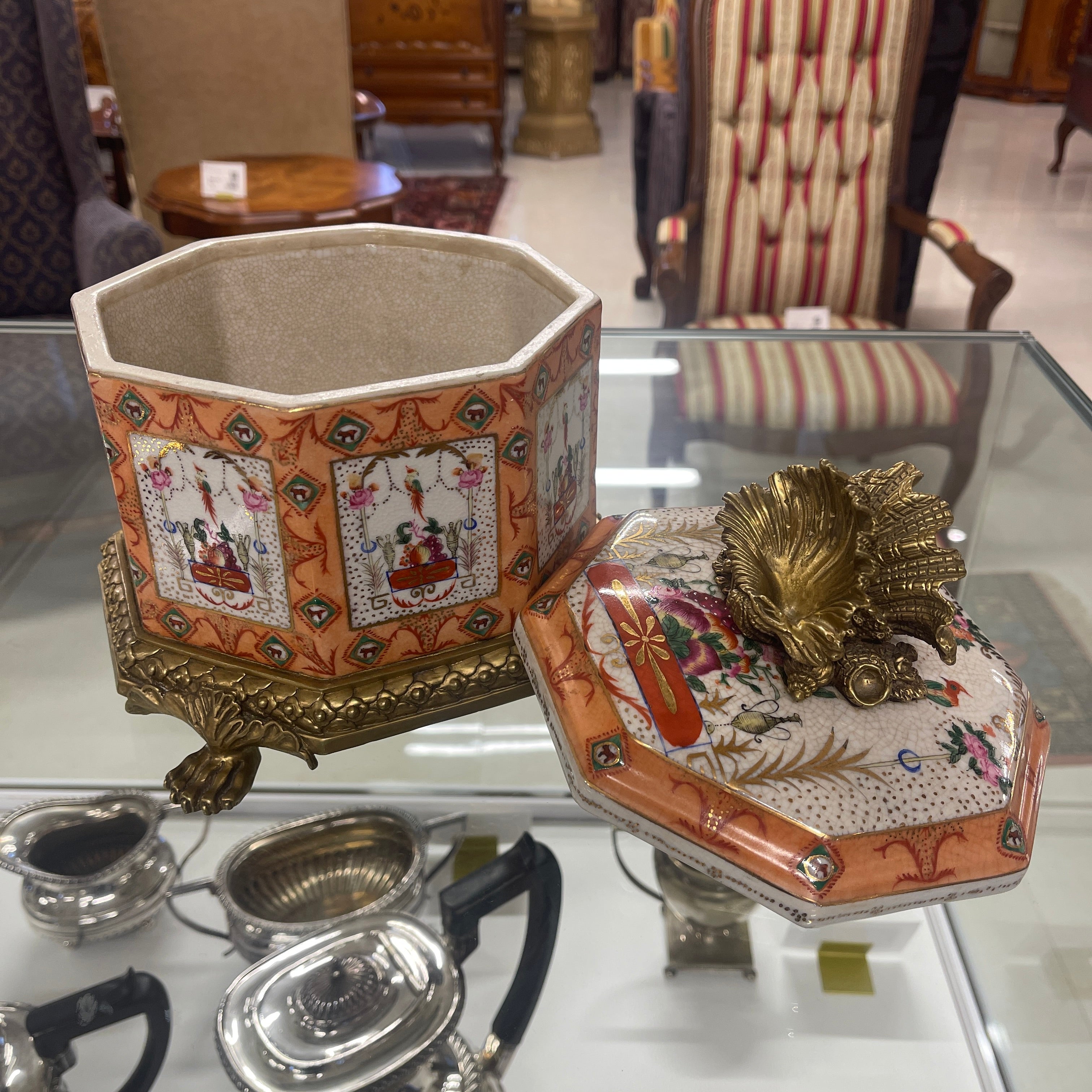 Antique Jewelry Box / Carnaby Ormolu / Late 20th Century (Estimated) / Ceramic / British / Animal-leg Design