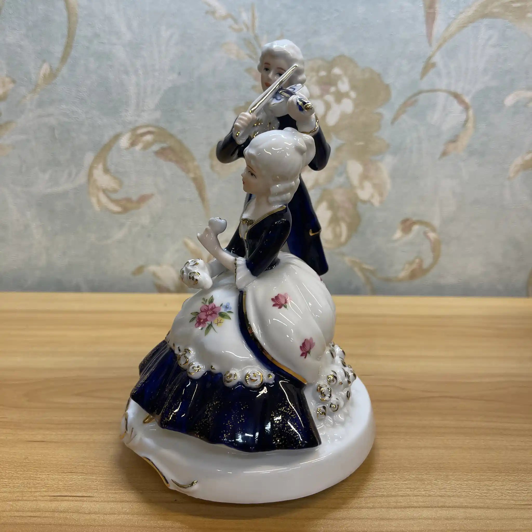 Sankyo (三協精機製作所) / オルゴール / Musicale ANTIQUES AND DESIGNS / 推定1980s / 磁器 / 日本 / オールナイト, 箱付 / [リユース]