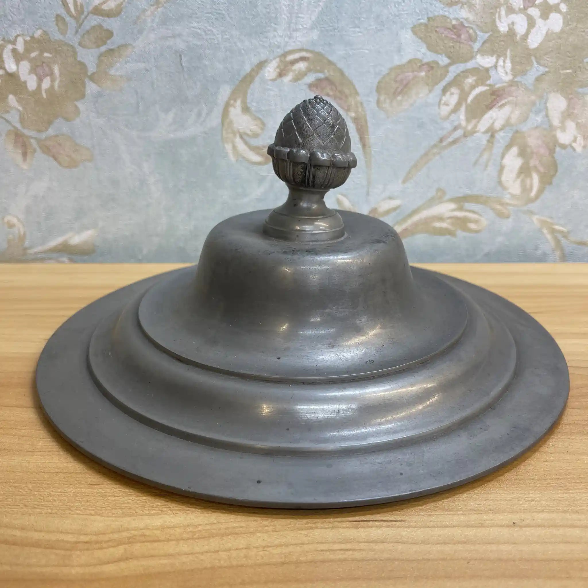 [Antique] Soup Turin / Estimated early 20C / Pewter / Germany / Pine nuts