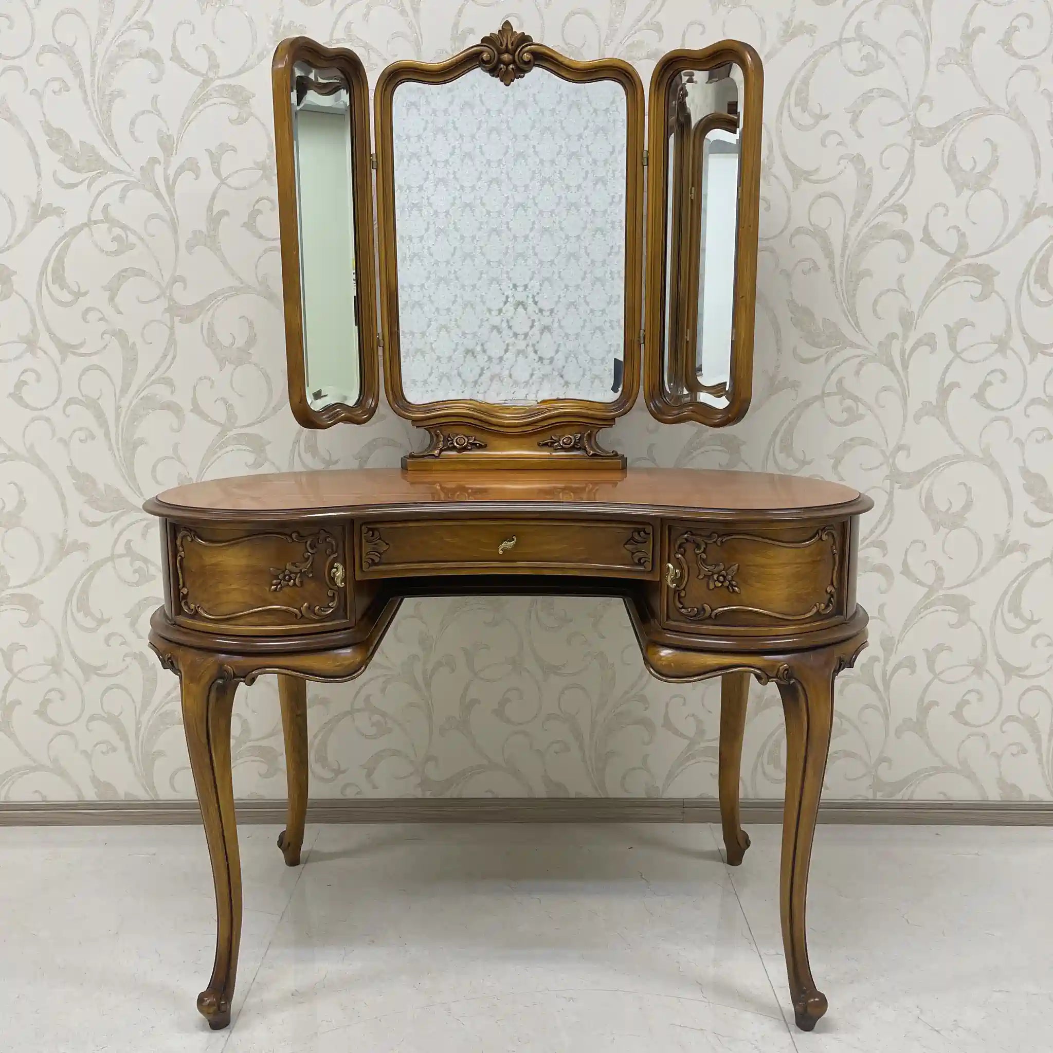 【リユース】 ドレッサー