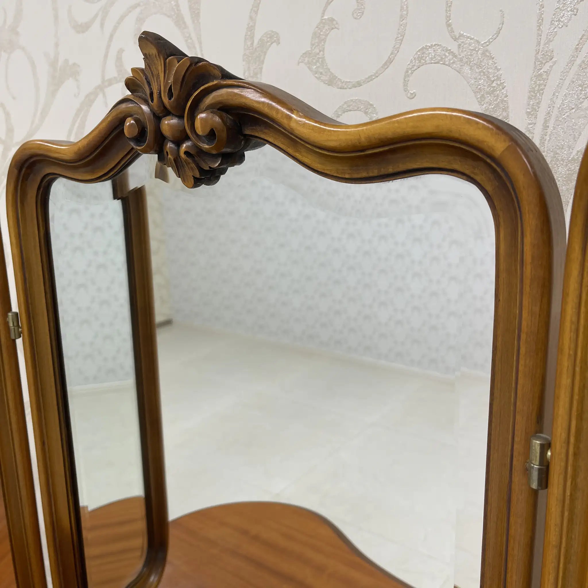 【リユース】 ドレッサー