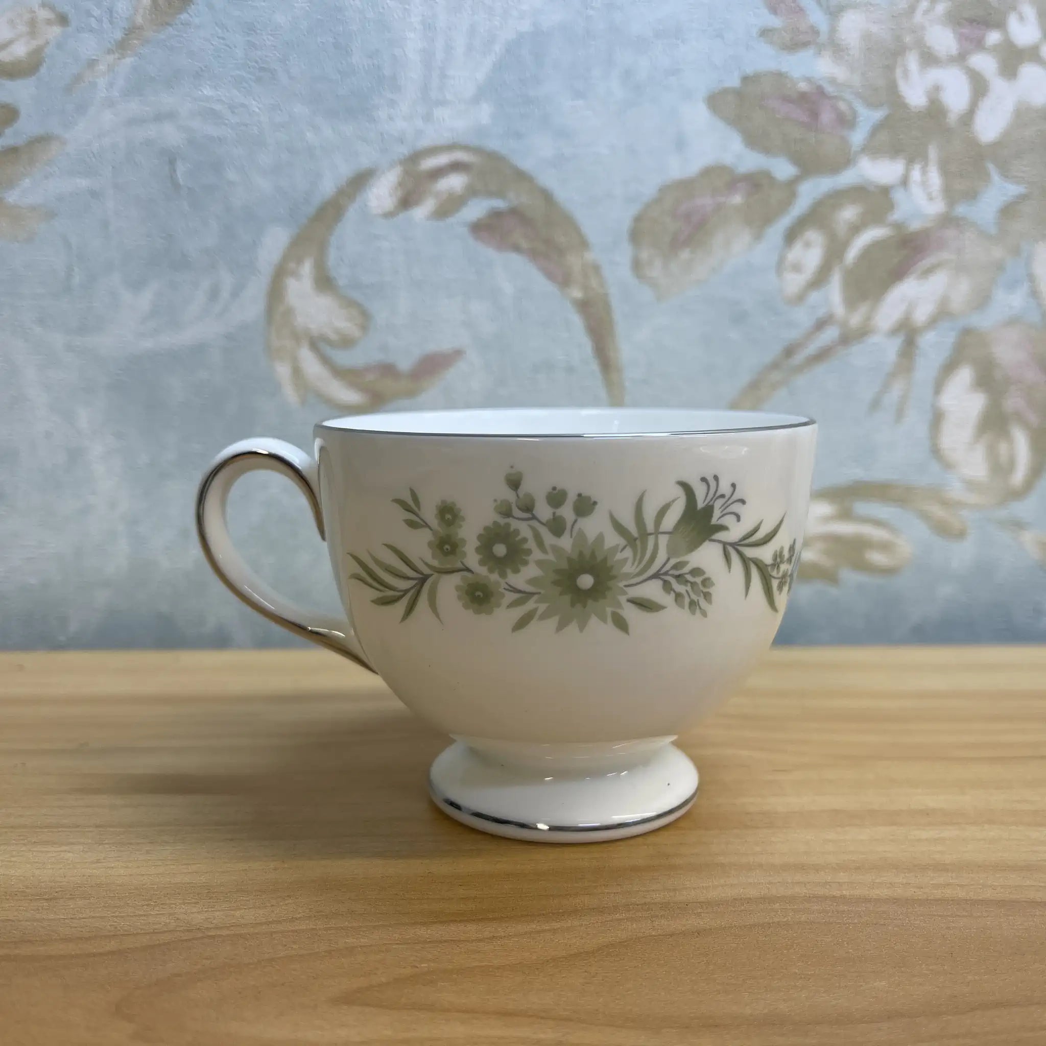 [Vintage] Trio (C&S + dessert plate) 2P