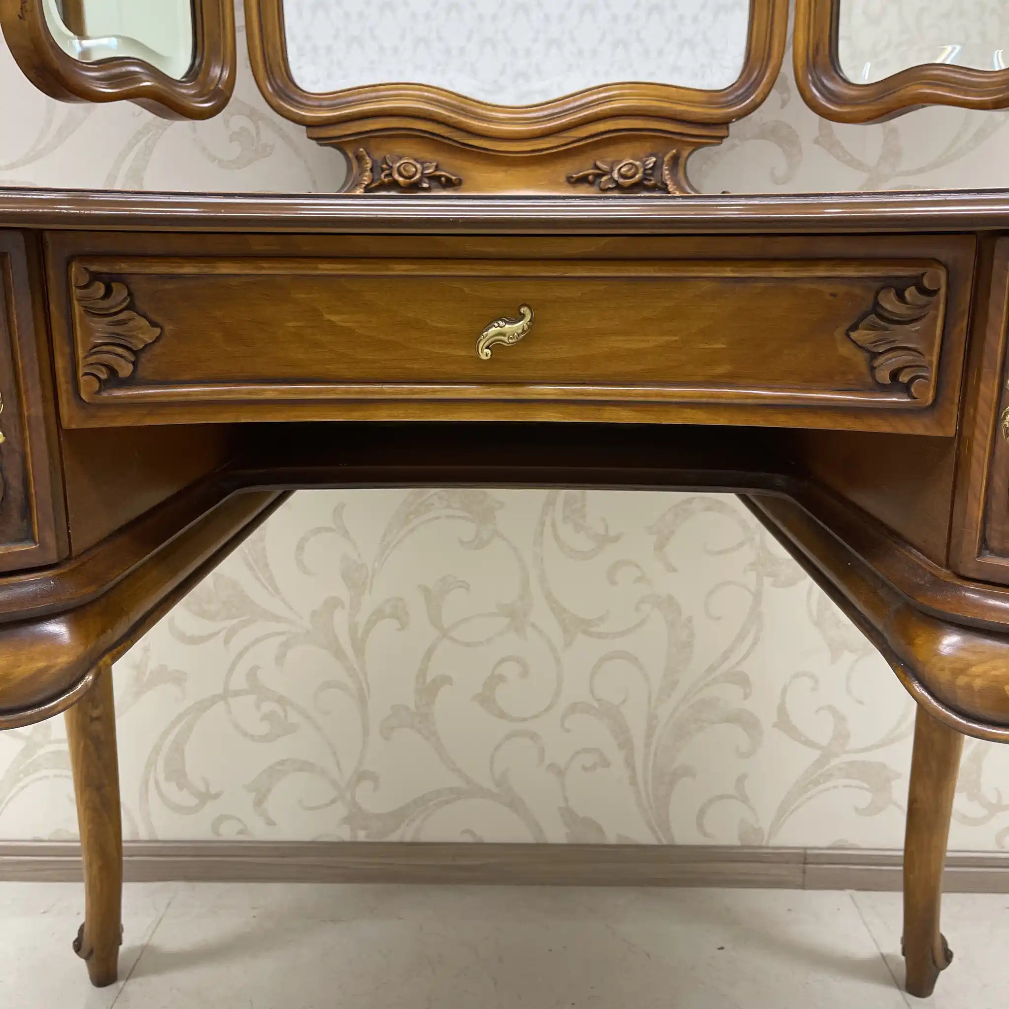 【リユース】 ドレッサー