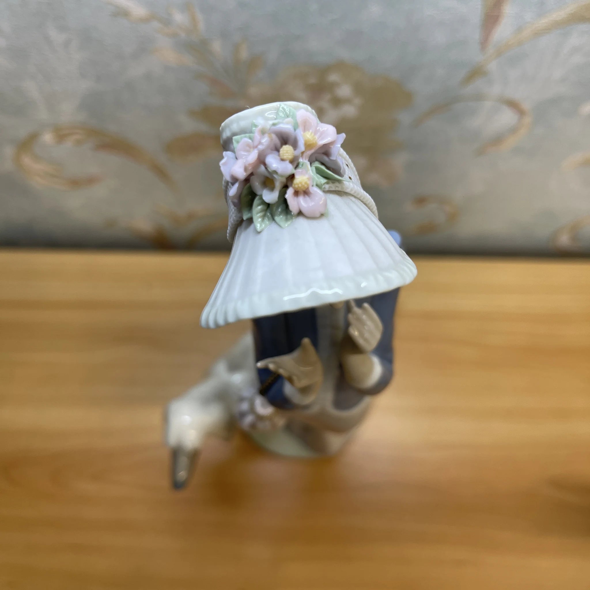 [Reuse] Figurine (ceramic doll)