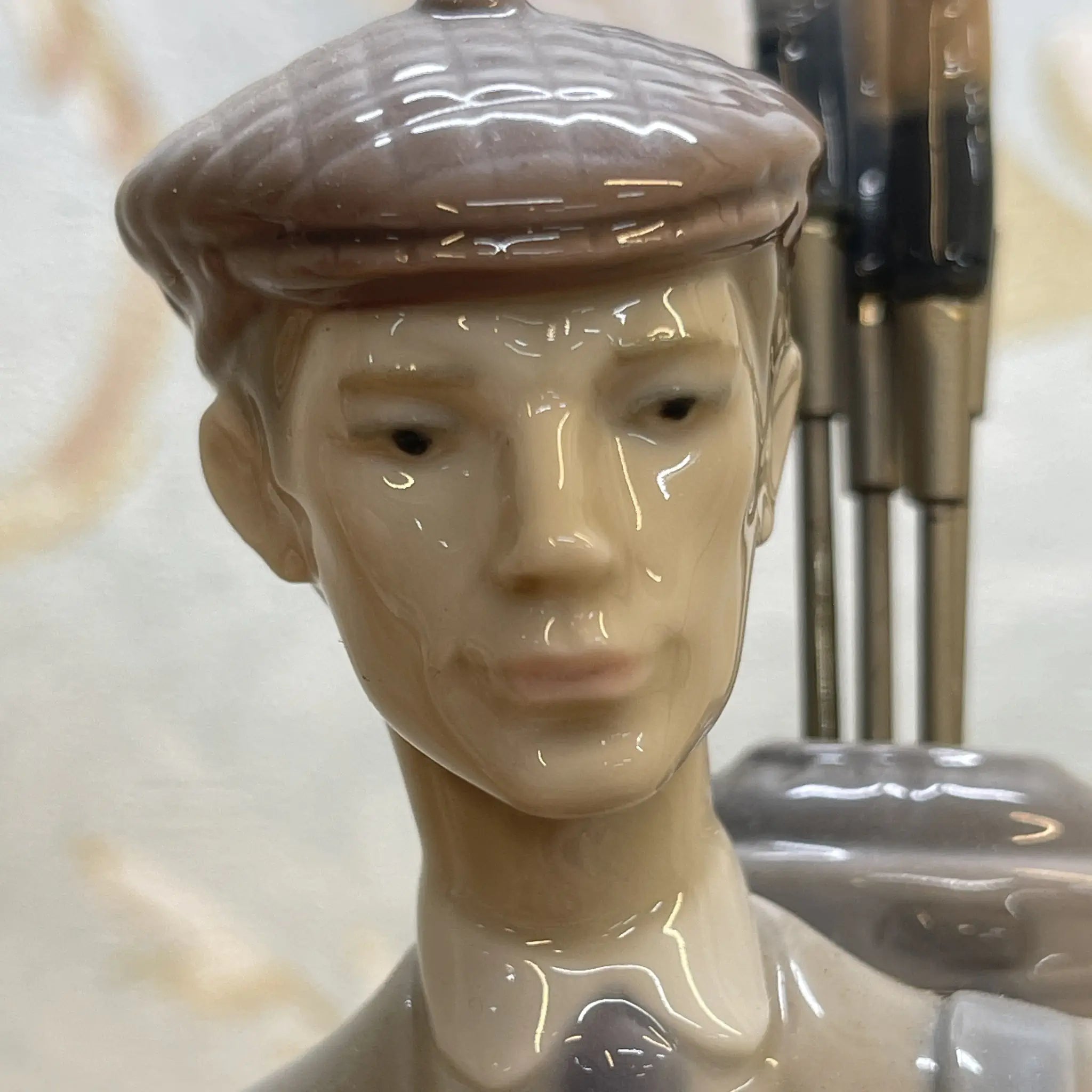 [Reuse] Figurine (ceramic doll)