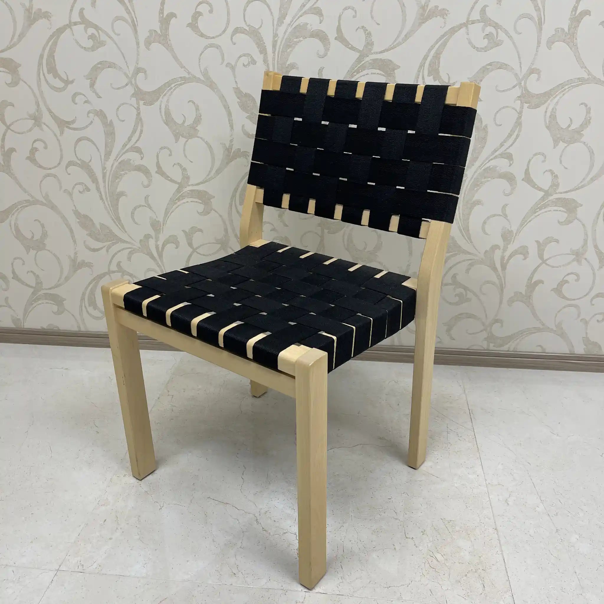 artek（アルテック） / ダイニングチェア / Chair 611（チェア 611）リプロダクト / 2012 / バーチ材 / フィンランド / Alvar Aalto（アルヴァ・アアルト） / [リユース]