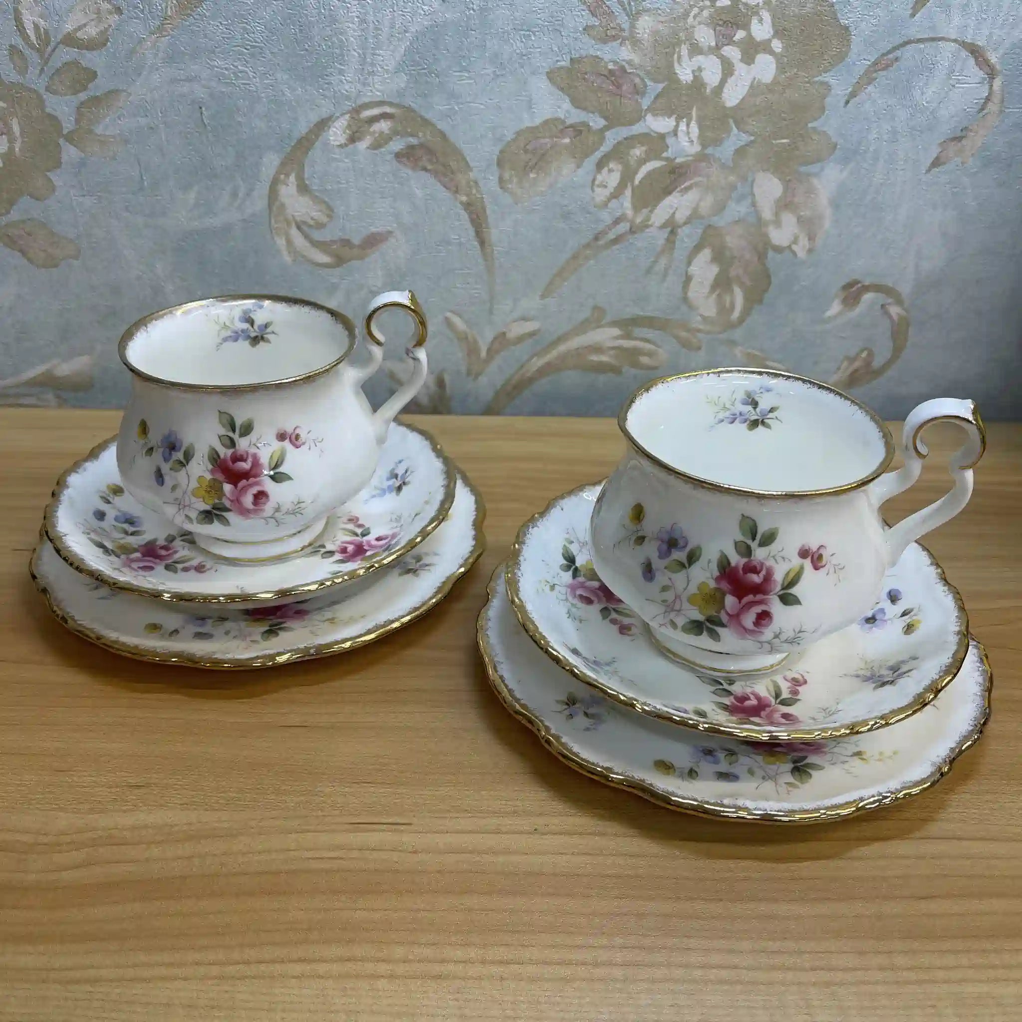 [Vintage] Trio (C&S + dessert plate) 2P