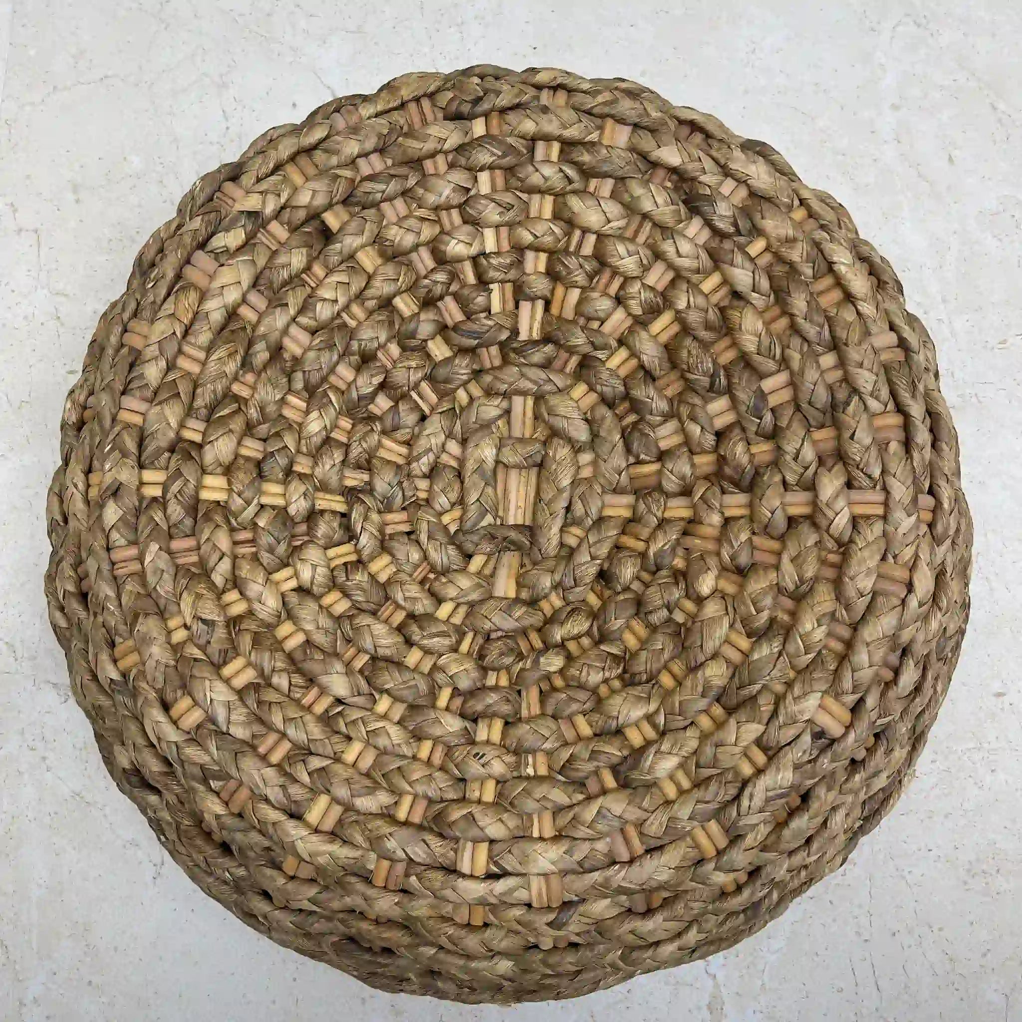 [Reuse] Rattan table + rattan chair x 2