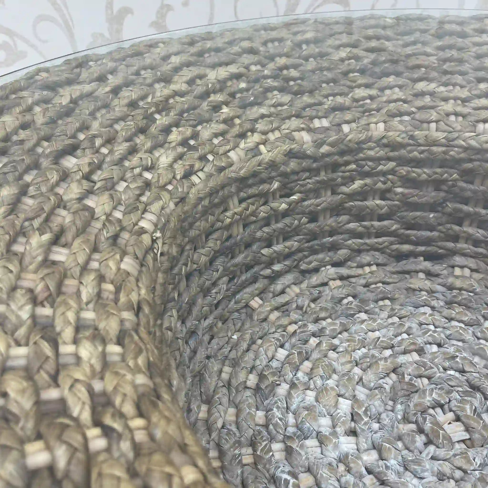 [Reuse] Rattan table + rattan chair x 2