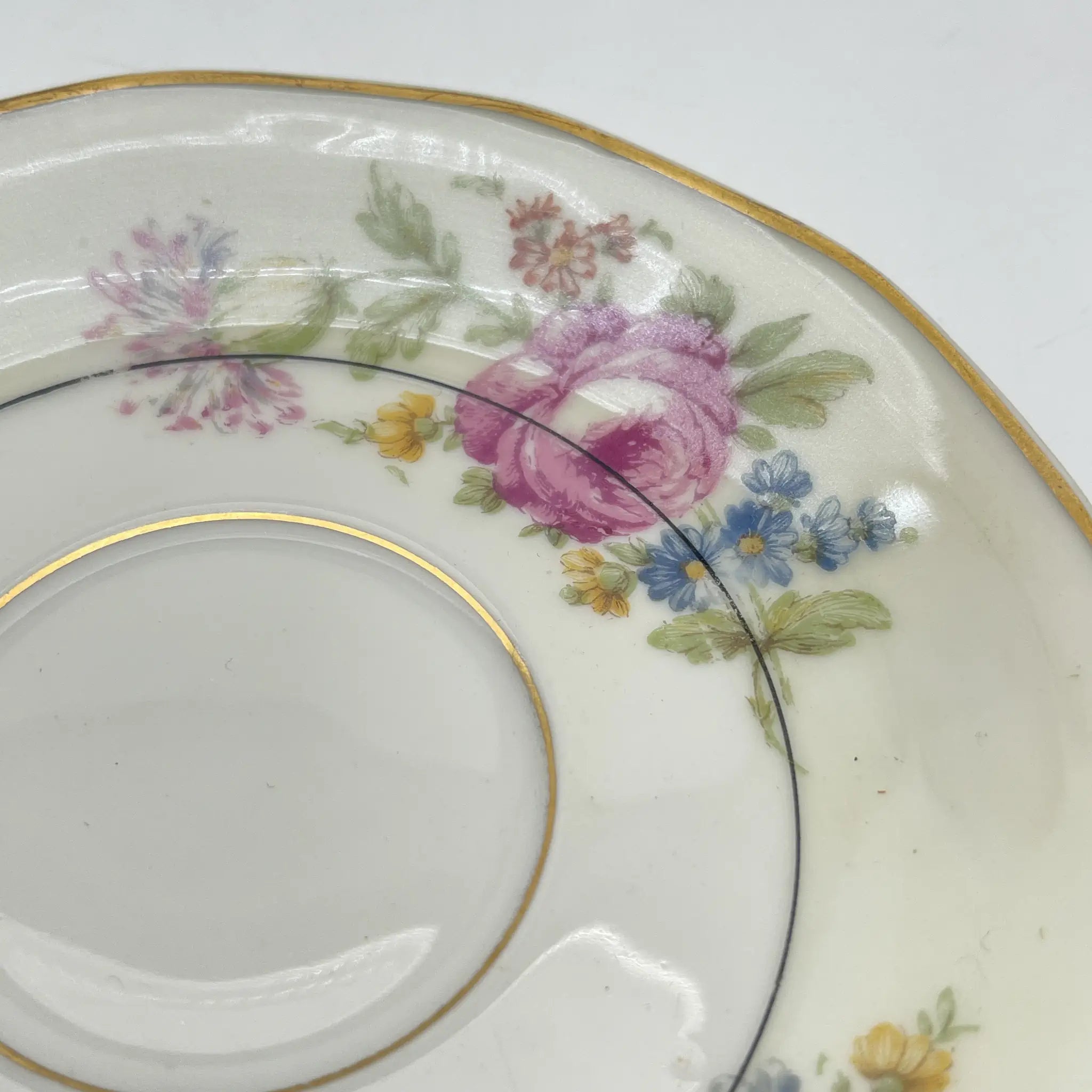 [Antique] Trio 2P / Theodore Haviland / Nosegay / Estimated early middle 20C / Porcelain / France / Bouquet, gold color