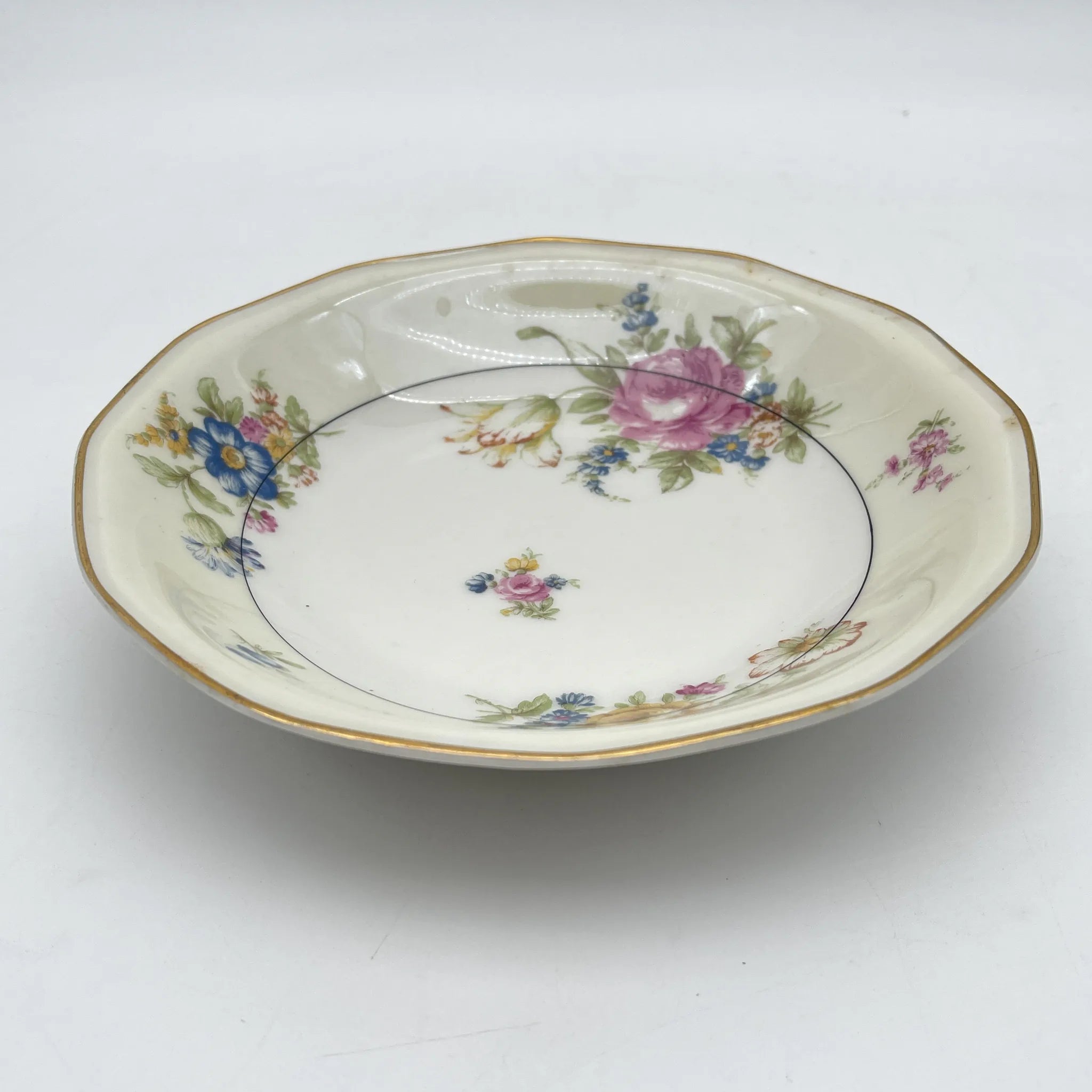 [Antique] Soup plate (deep plate) / Theodore Haviland / Nosegay / Estimated early-mid 20C / Porcelain / France / Bouquet, gold painting