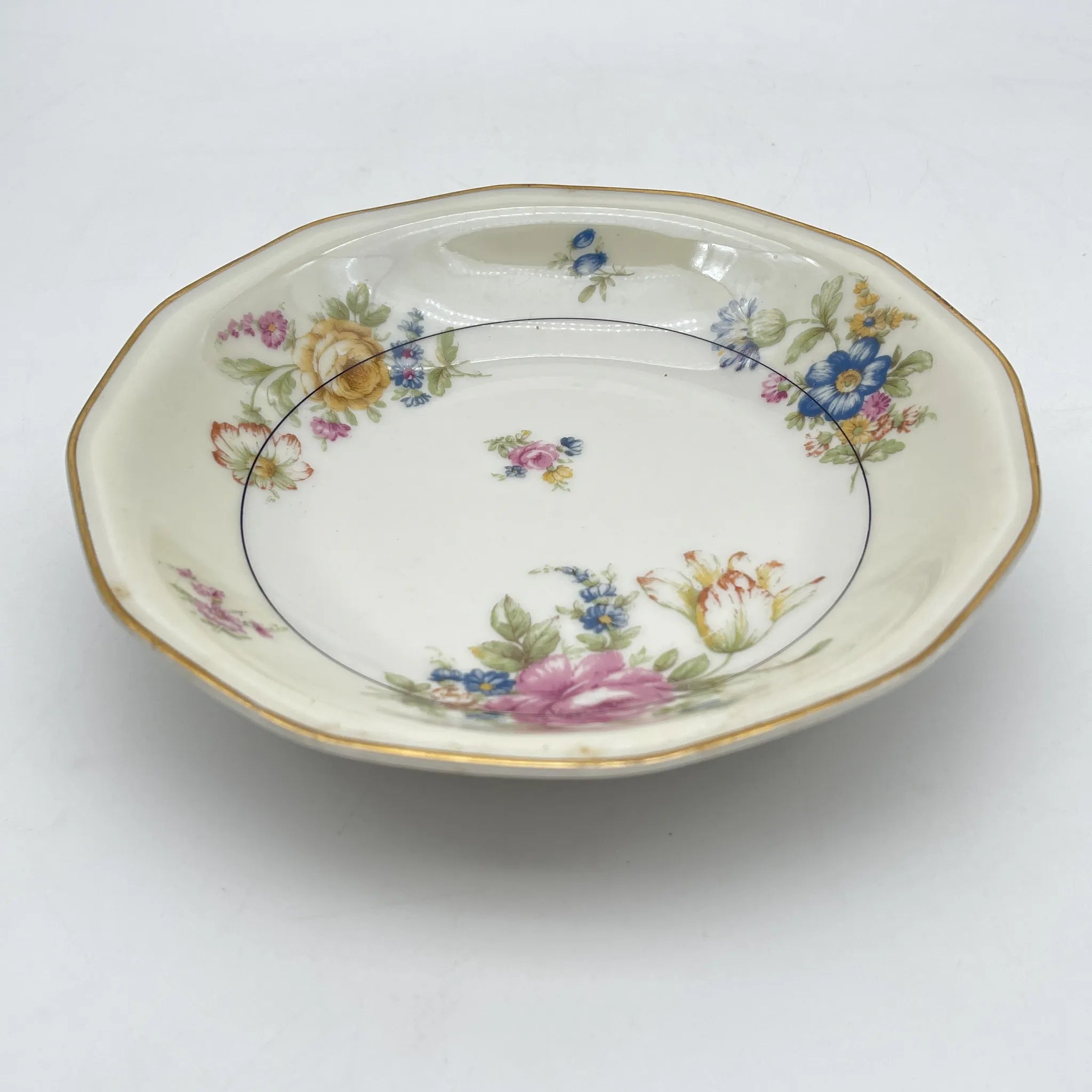 [Antique] Soup plate (deep plate) / Theodore Haviland / Nosegay / Estimated early-mid 20C / Porcelain / France / Bouquet, gold painting
