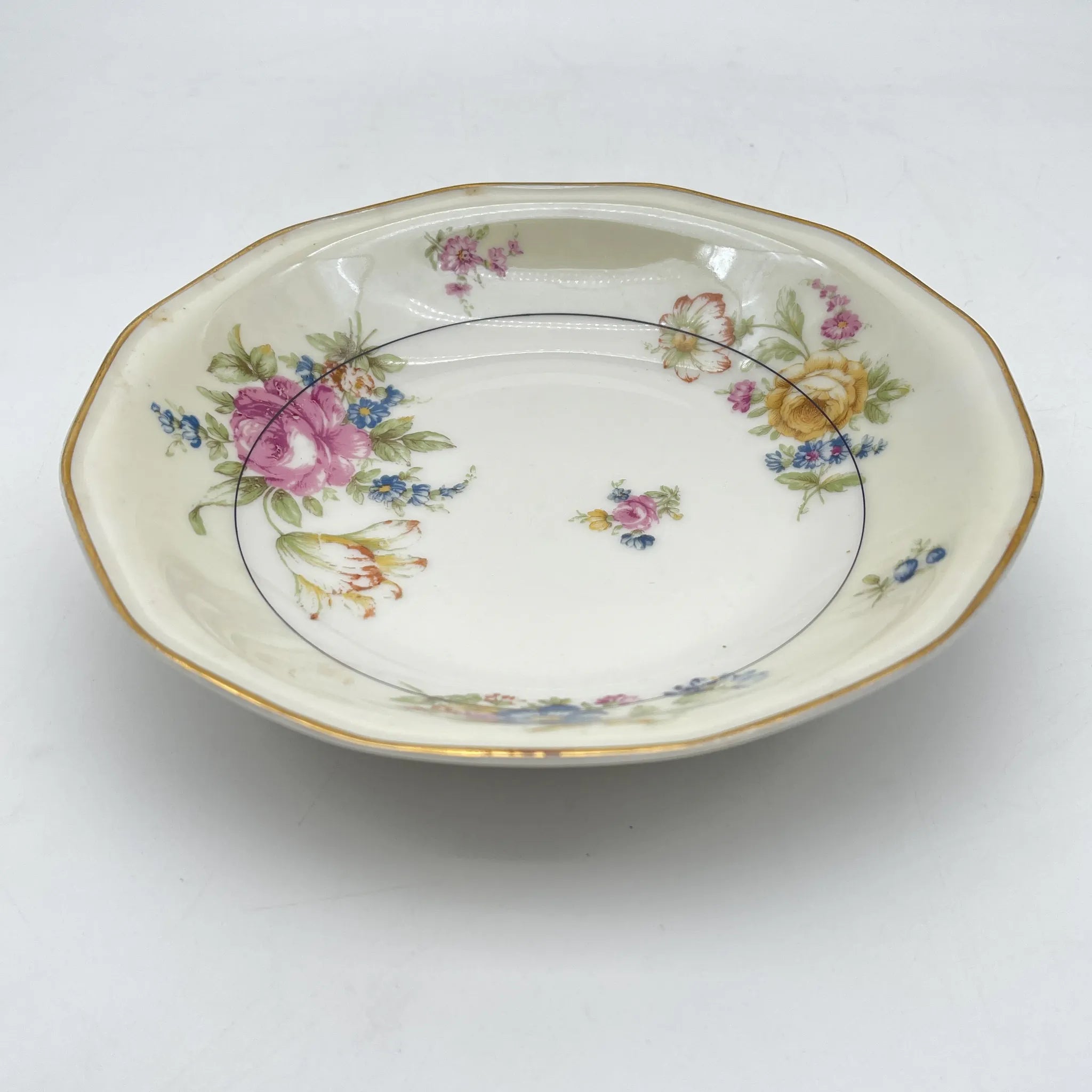 [Antique] Soup plate (deep plate) / Theodore Haviland / Nosegay / Estimated early-mid 20C / Porcelain / France / Bouquet, gold painting